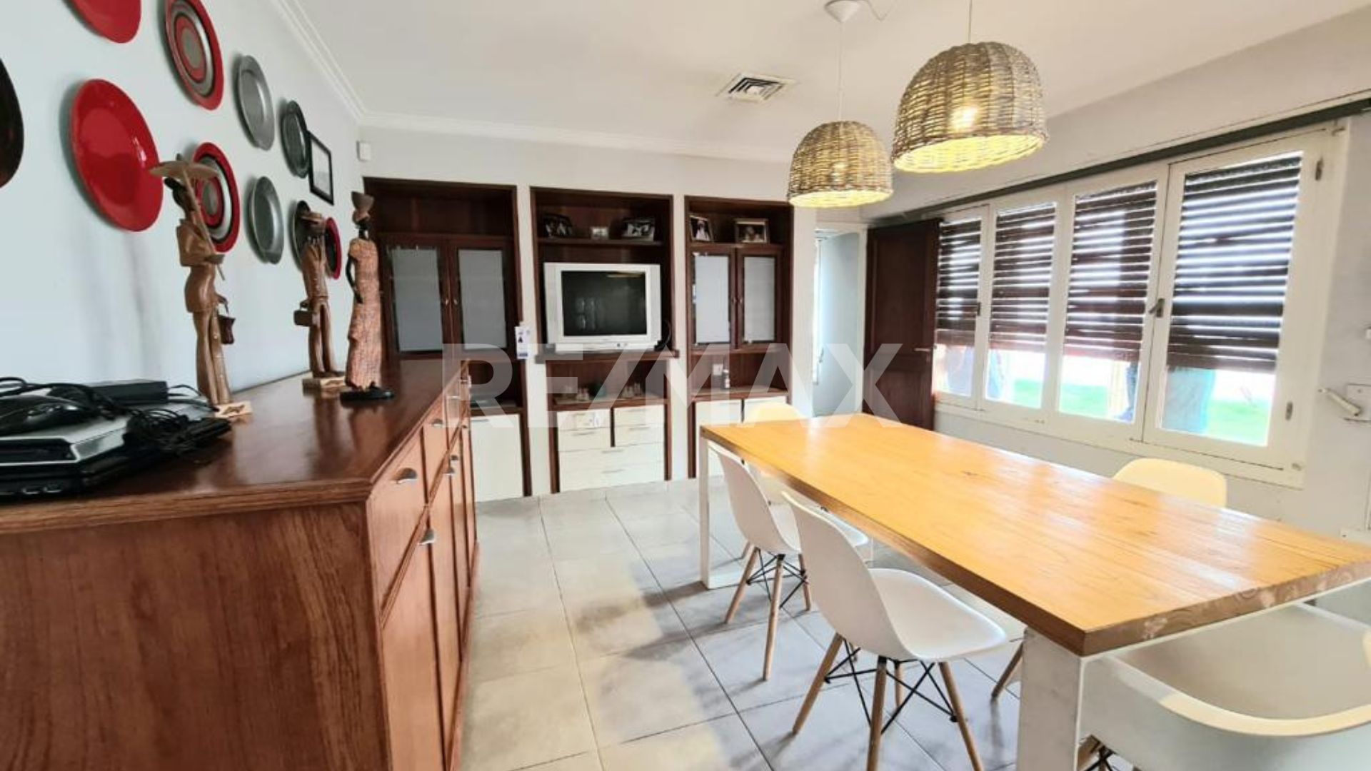 VENTA CASA 5 DORMITORIOS /LOTE APTO COMERCIAL, NQN - 6