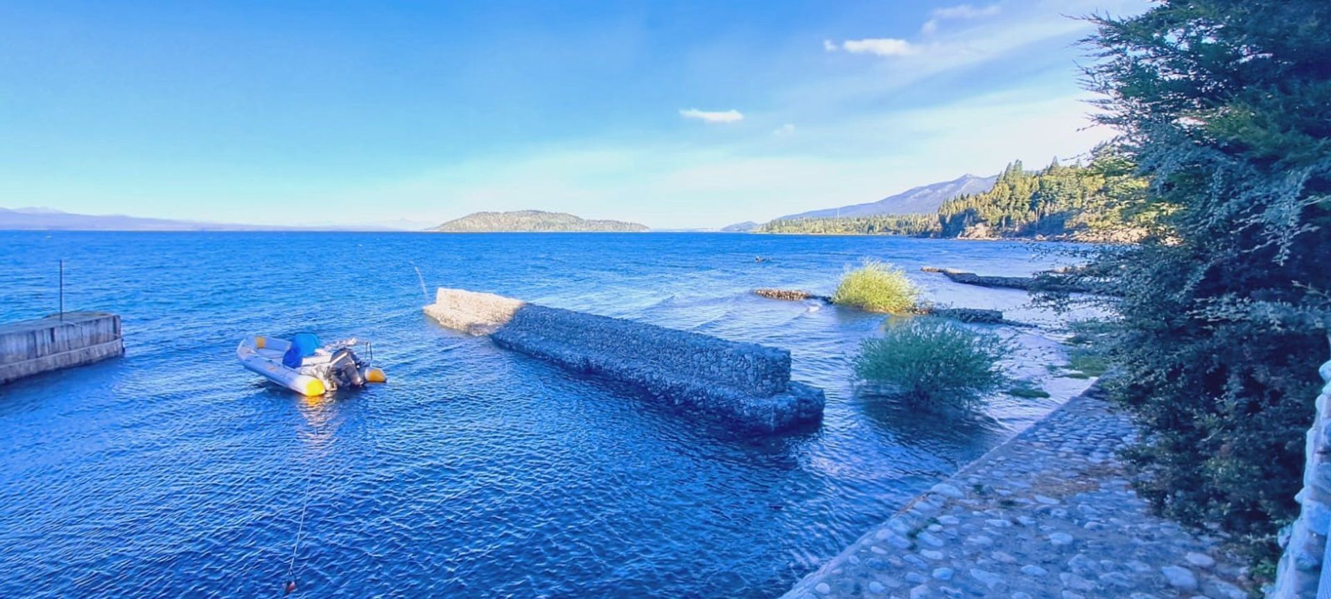 VENTA EXCLUSIVA PROPIEDAD SOBRE LAGO NAHUEL HUAPI - 13