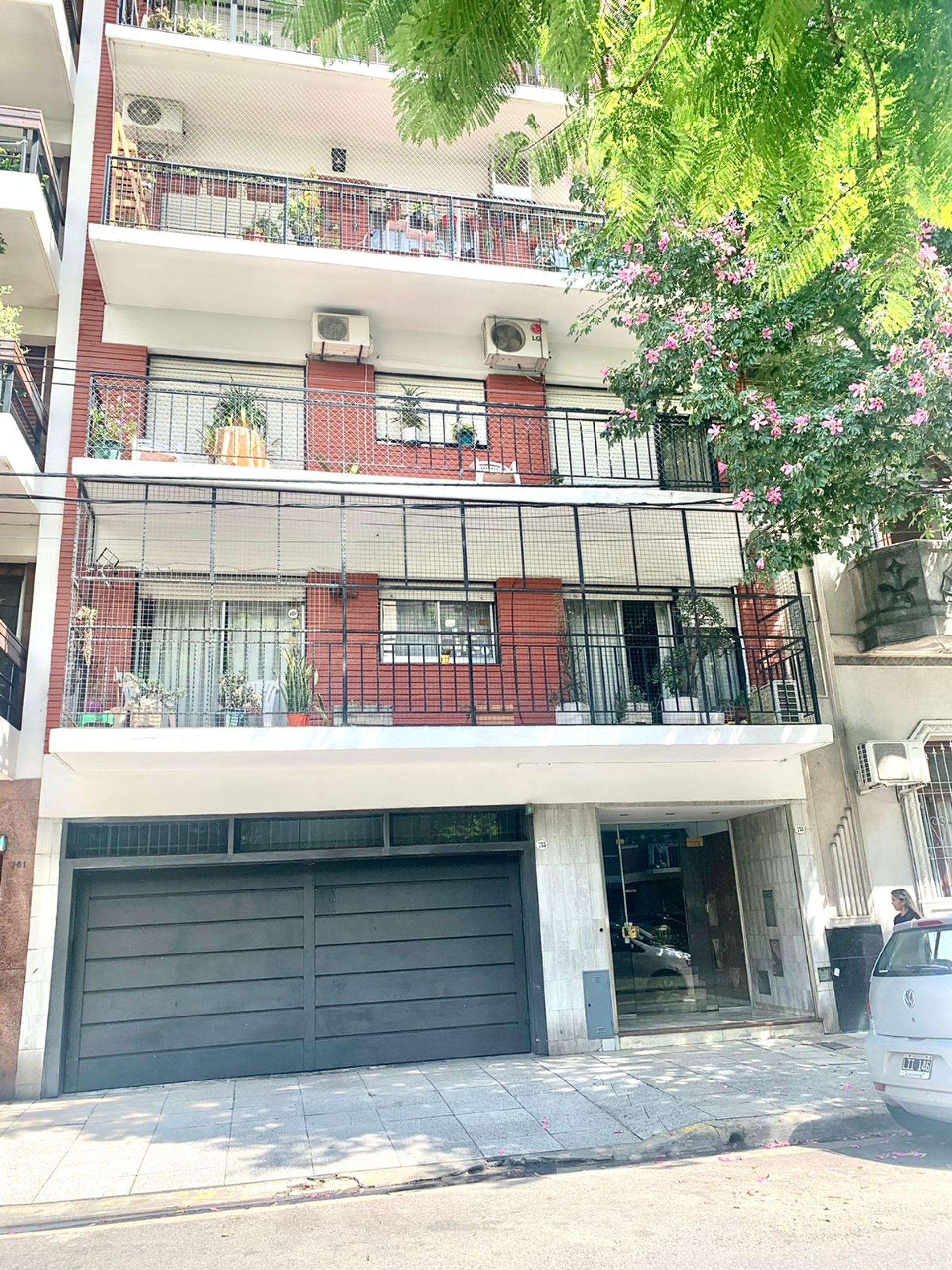 Depto 2 amb con balcon lavadero parque chacabuco - 1