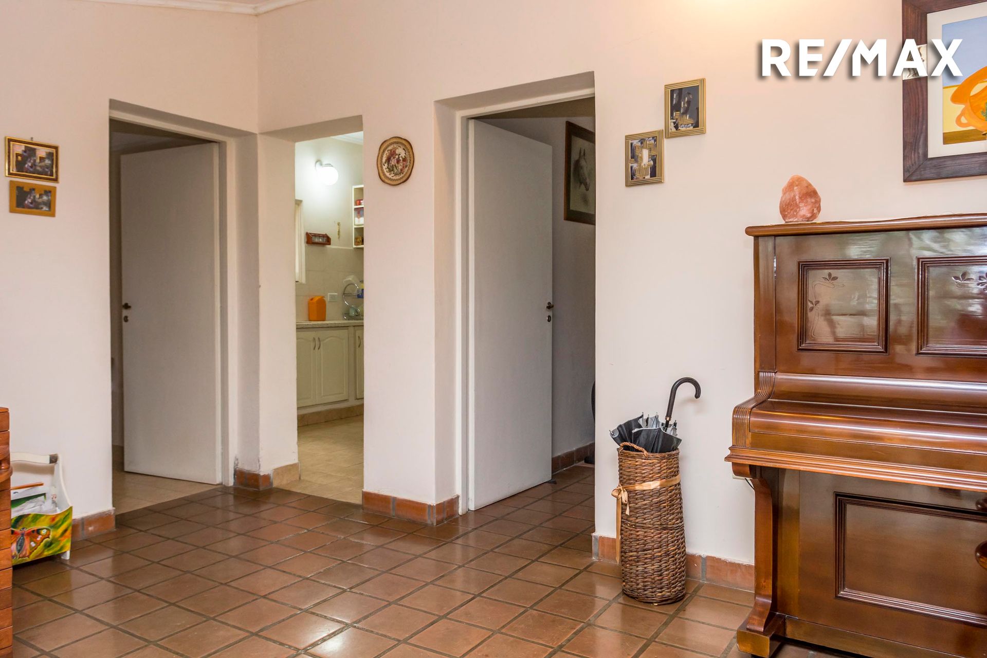CASA 4 DORMITORIOS VENTA LA AGUADA TERRENO 7700 M2 — foto 12