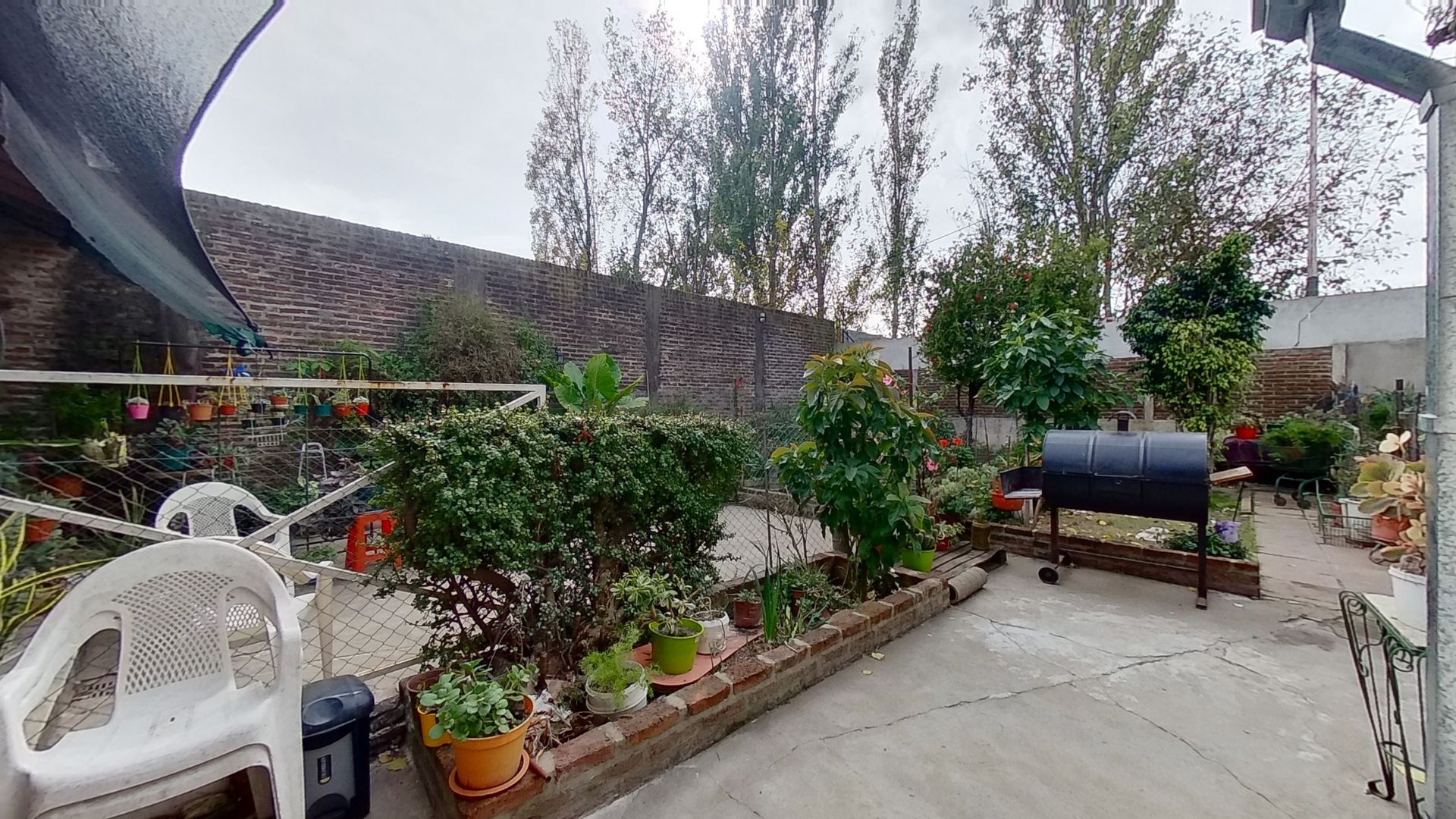 CASA 4 AMBIENTES EN VENTA EN CIUDAD JARD&Iacute;N — foto 2