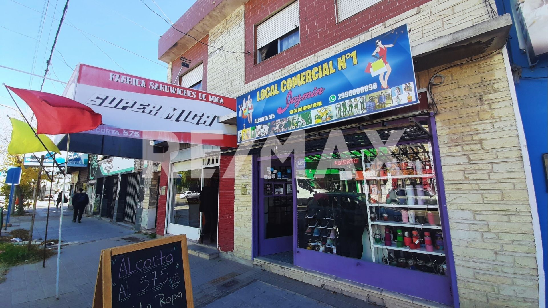 EN VENTA | LOCALES COMERCIALES | CENTRO NEUQUÉN - 2