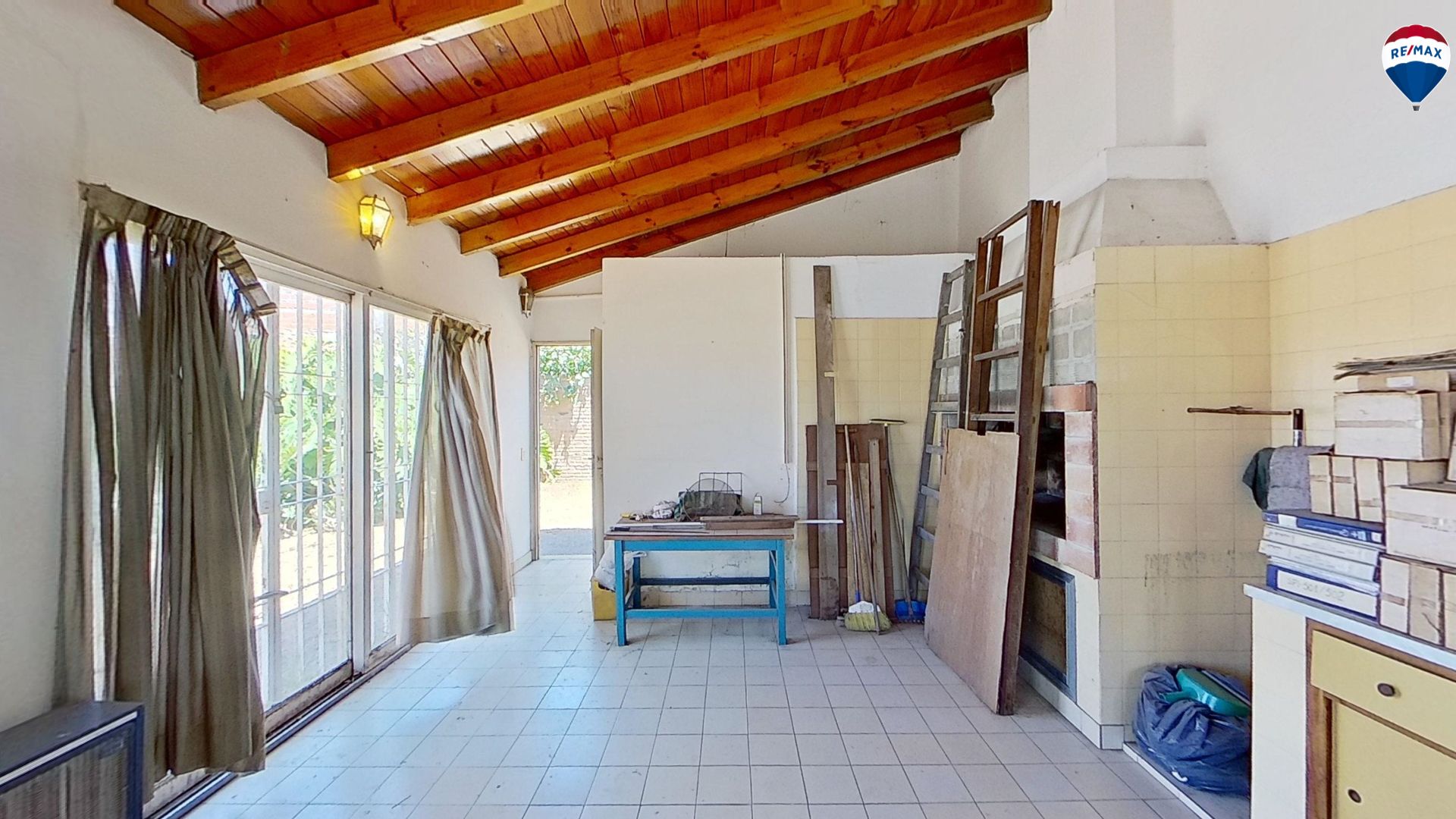 Don Torcuato - Venta Galpón con Depósito - 10