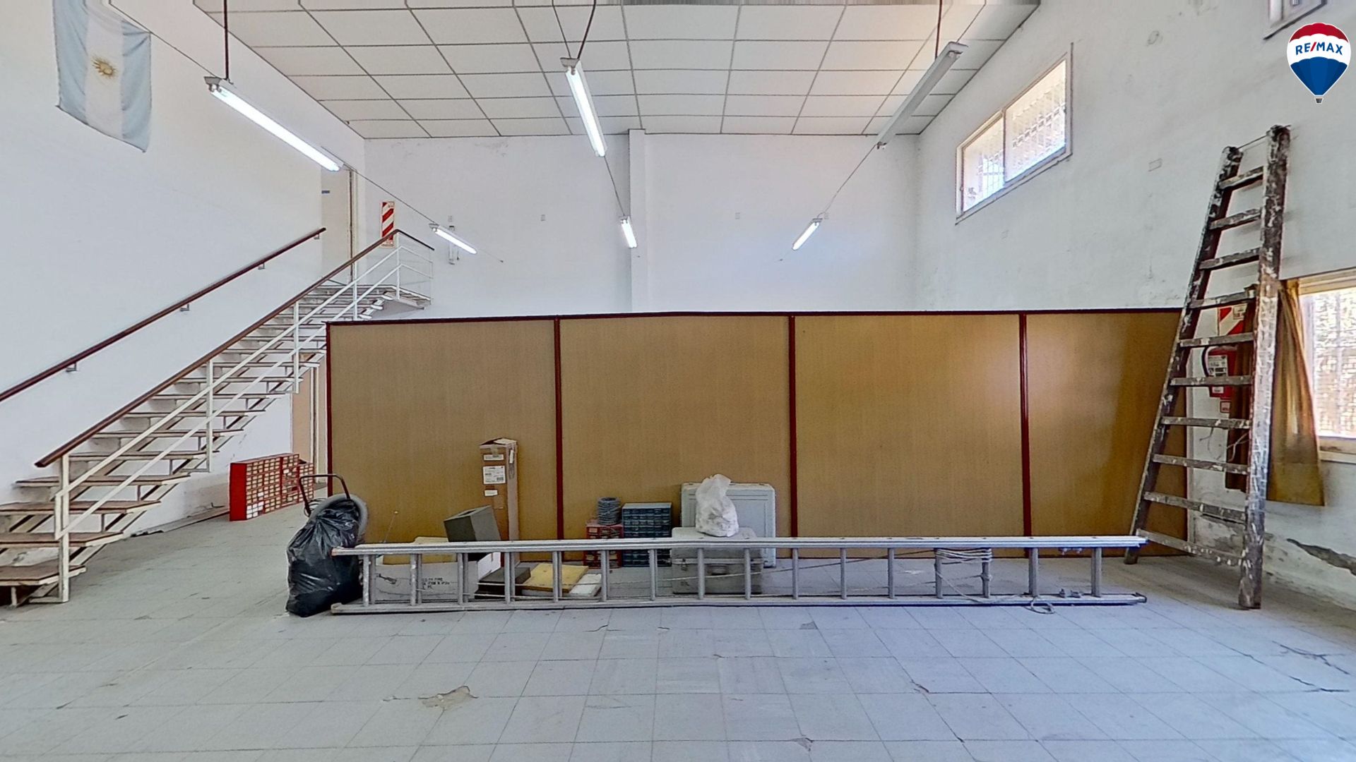 Don Torcuato - Venta Galpón con Depósito - 20