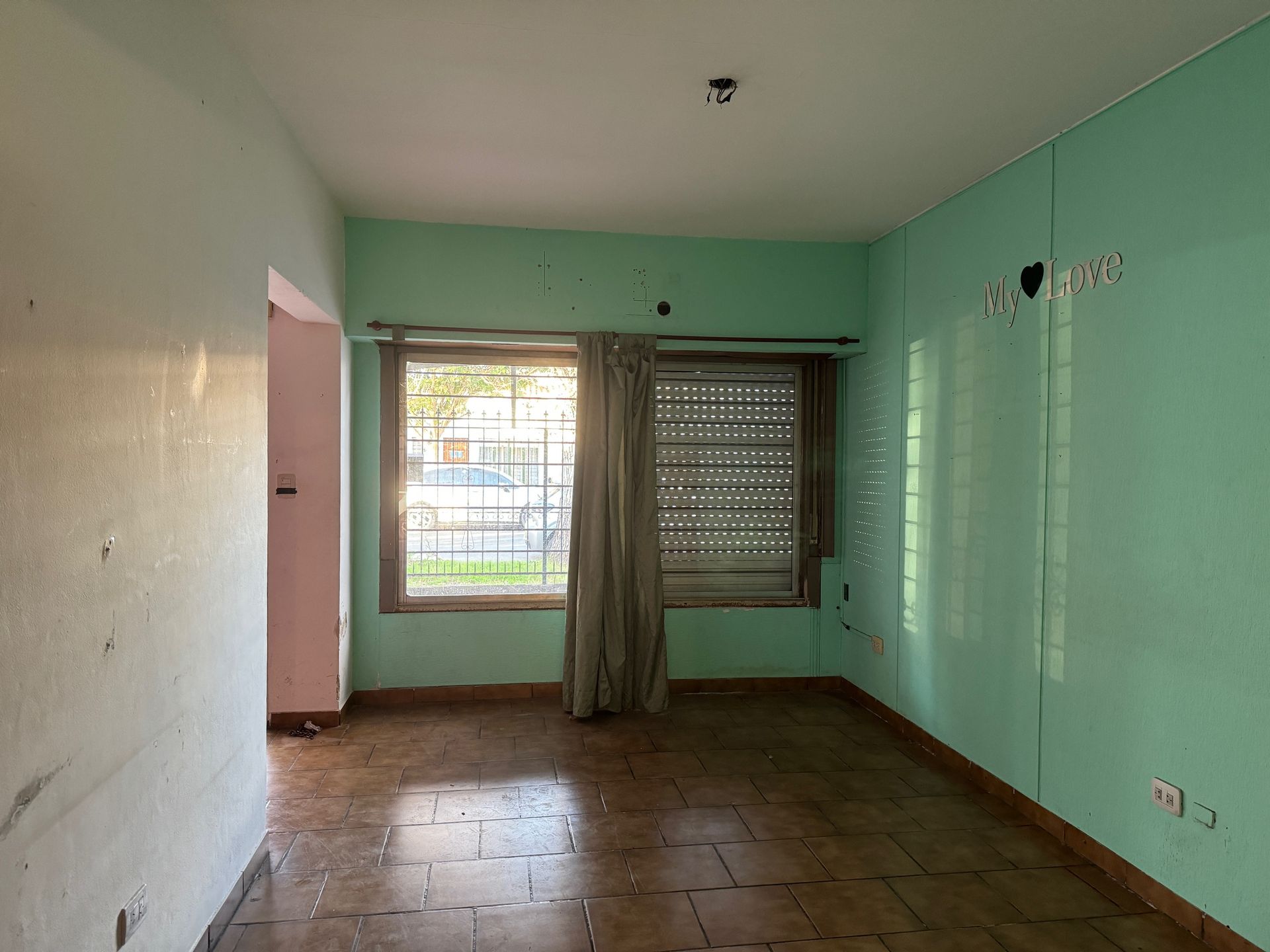 VENTA CASA 4 AMBIENTES ITUZAINGO. A RECICLAR - 11