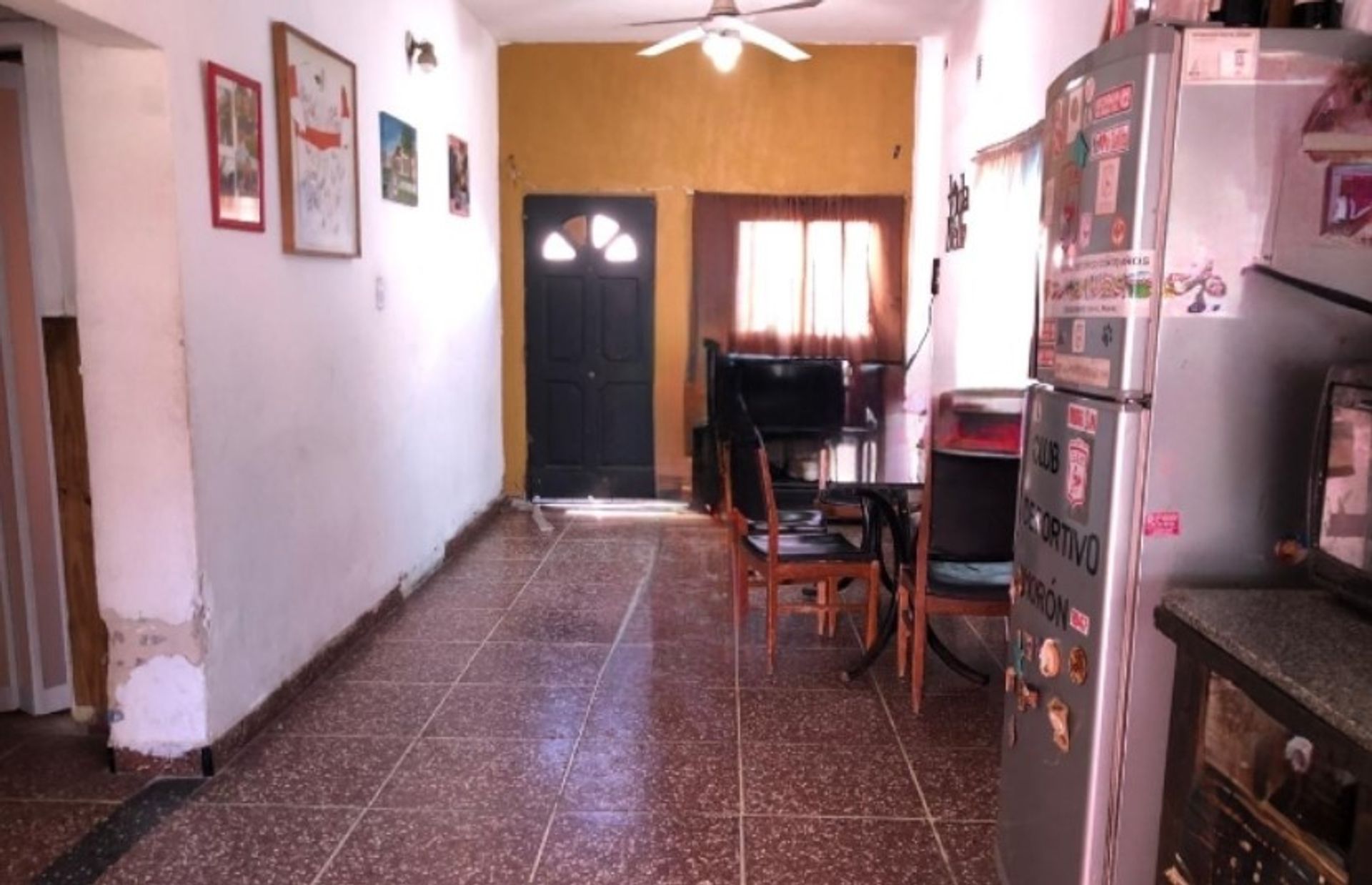 VENDE CASA 4 AMBIENTES CASTELAR - 2
