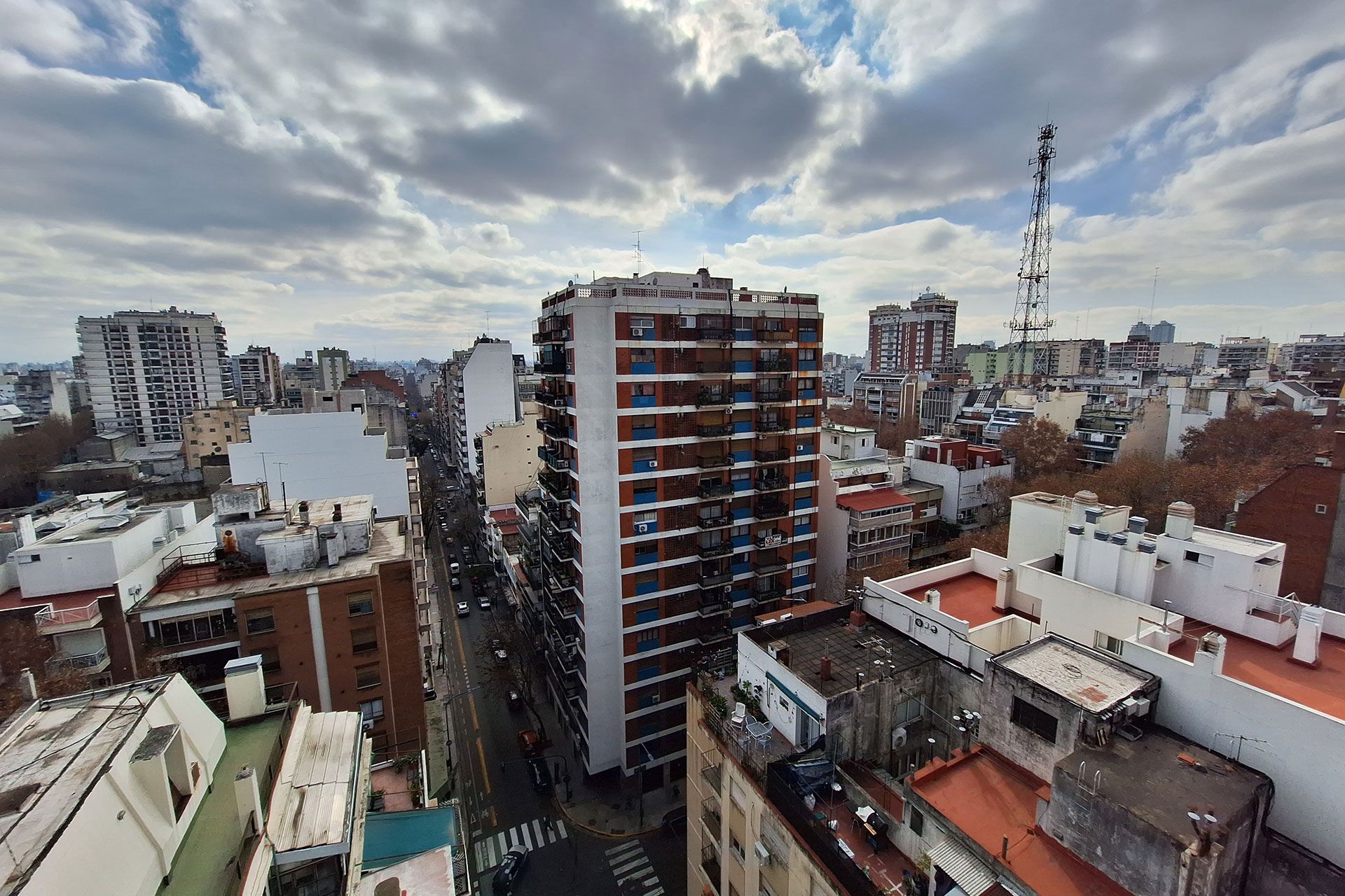 Venta departamento 6 ambientes con cochera Flores - 10