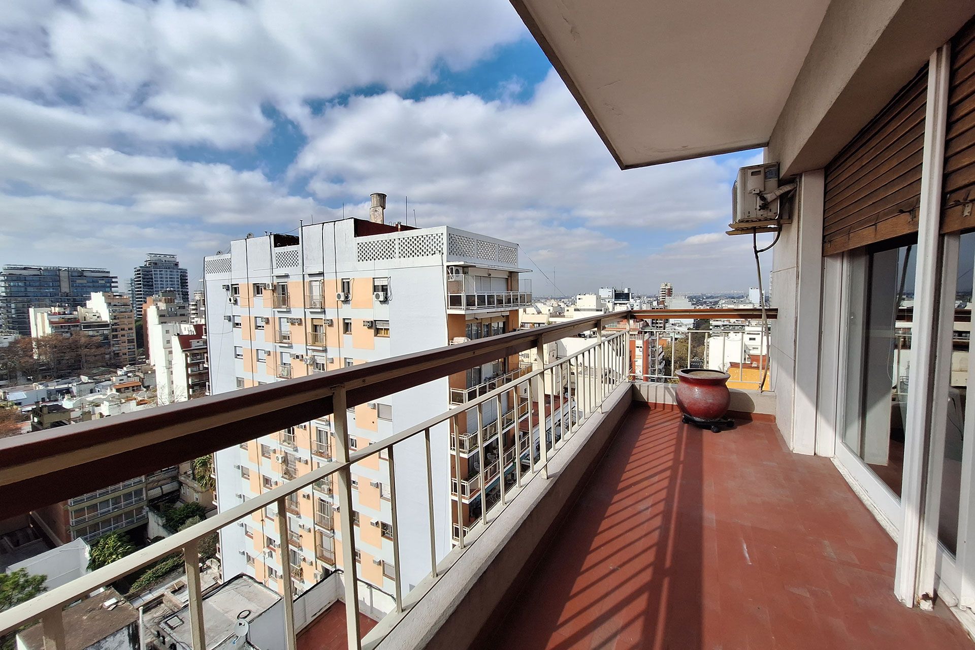 Venta departamento 6 ambientes con cochera Flores - 8