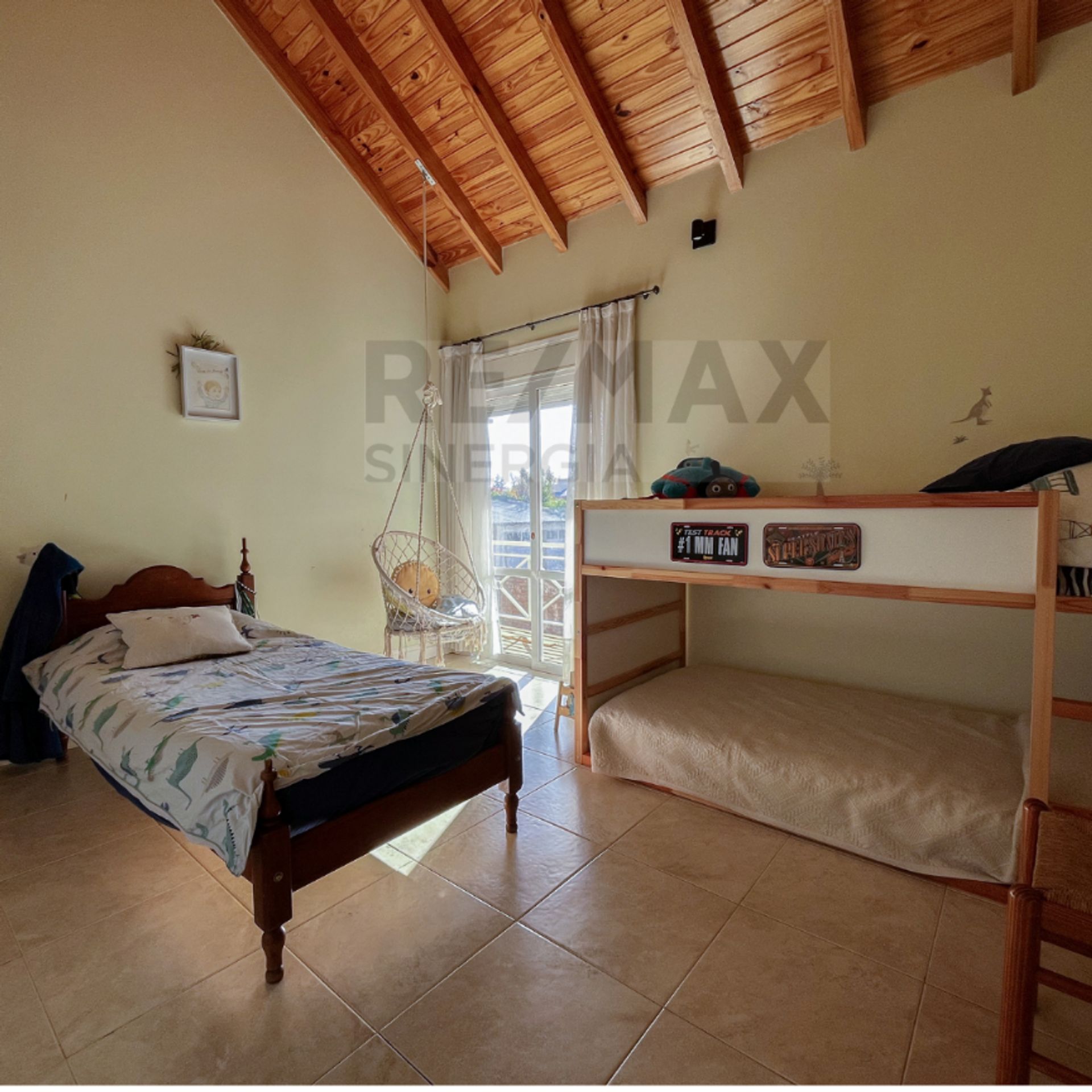 CASA 5 DORMITORIOS EN JARDINES DEL REY - 13