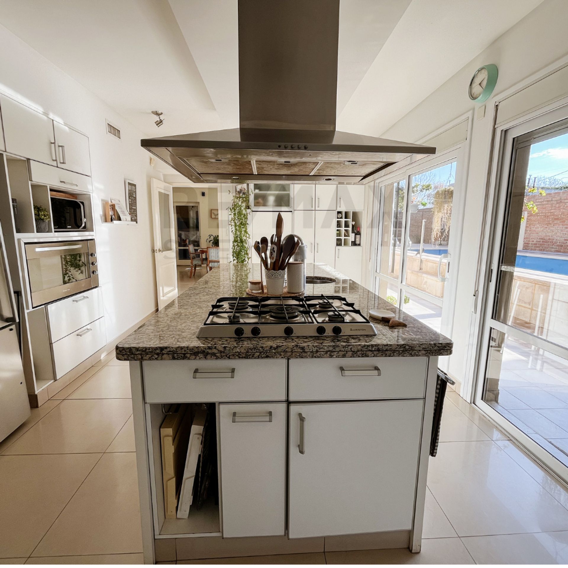 CASA 5 DORMITORIOS EN JARDINES DEL REY - 17