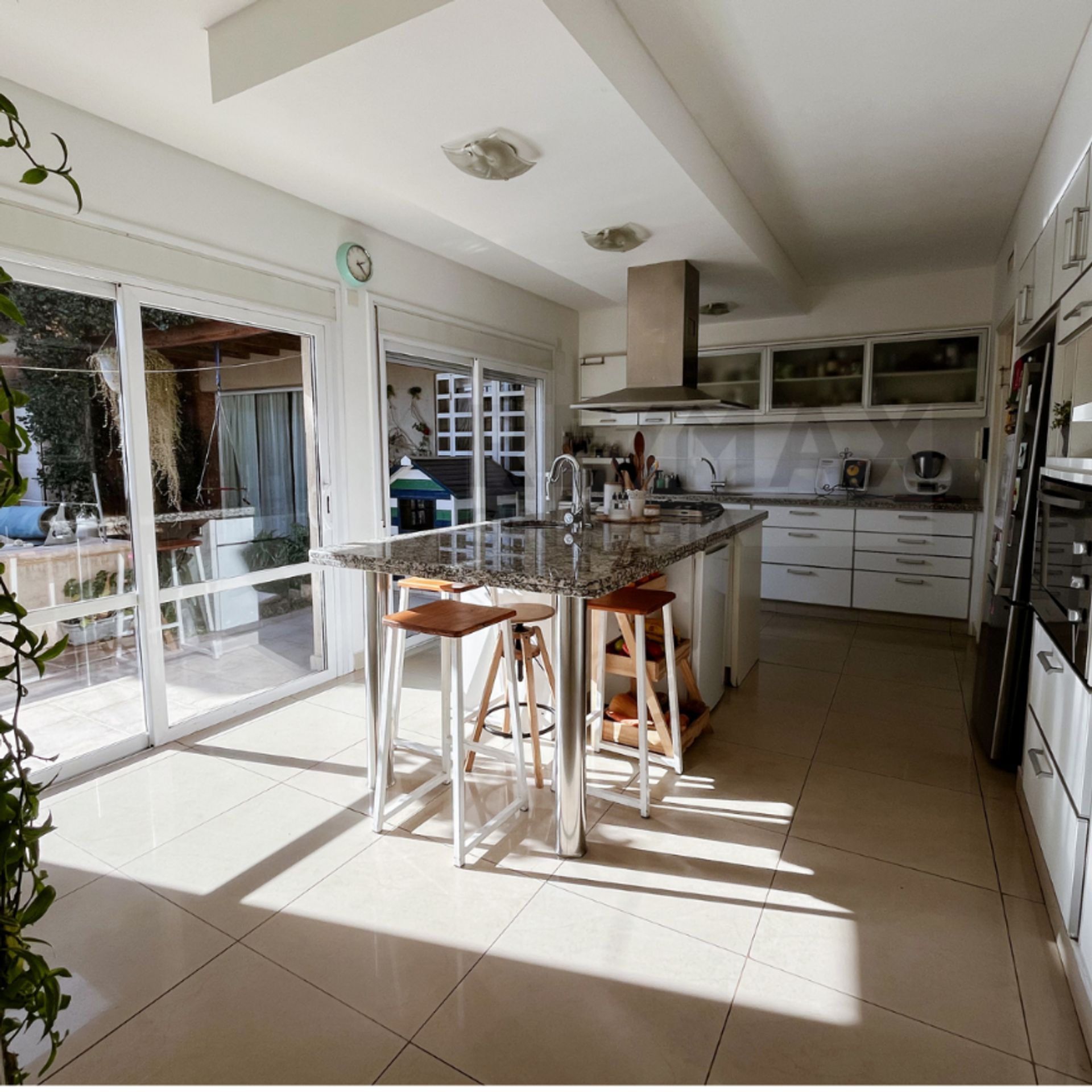 CASA 5 DORMITORIOS EN JARDINES DEL REY - 20