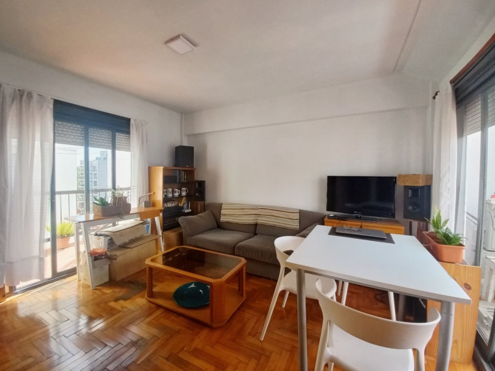 Departamento en Thames 600