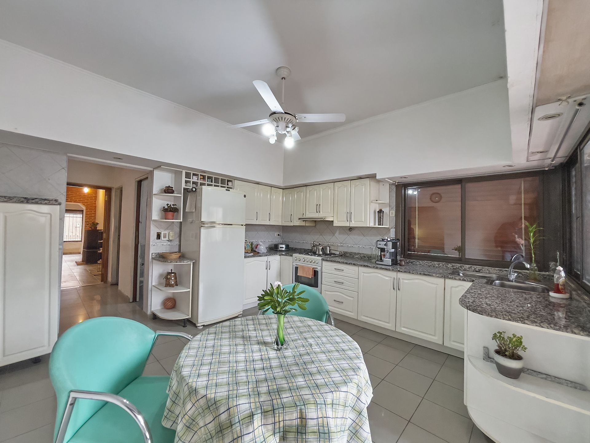 Venta casa 5 ambientes con pileta climatizada - 16