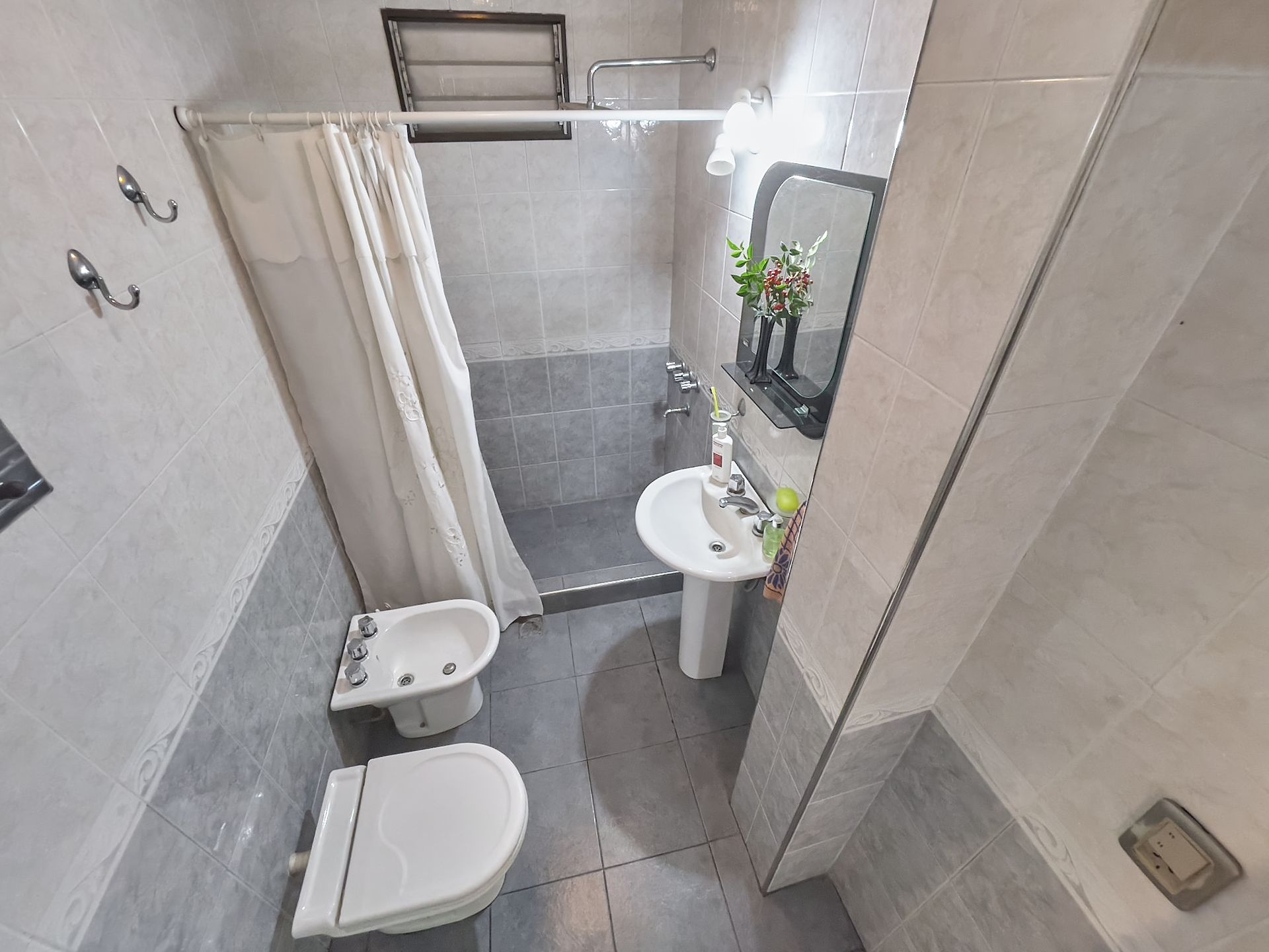 Venta casa 5 ambientes con pileta climatizada - 20
