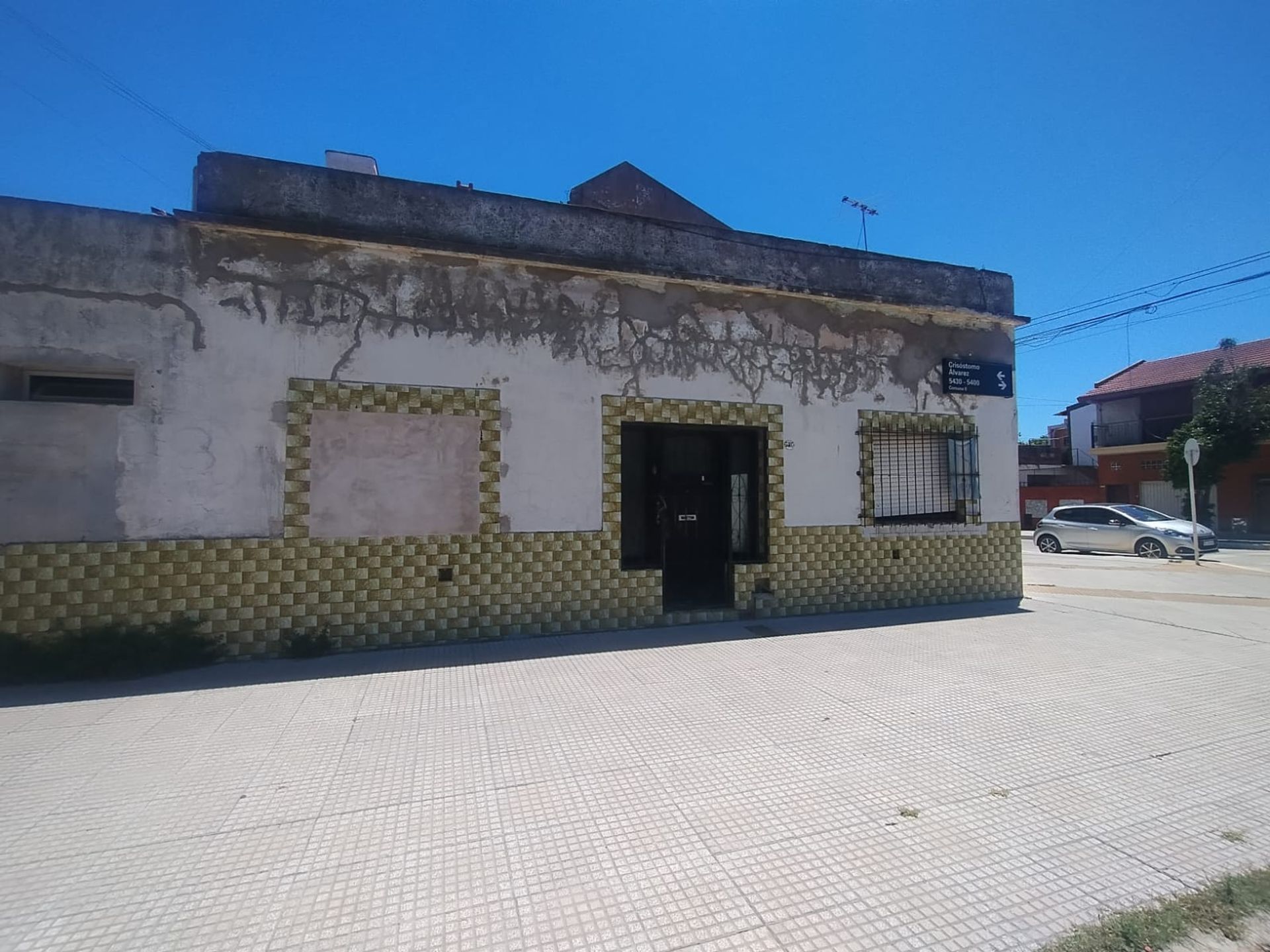VENTA PH EN ESQUINA CON PATIO Y TERRAZA LUGANO - 9