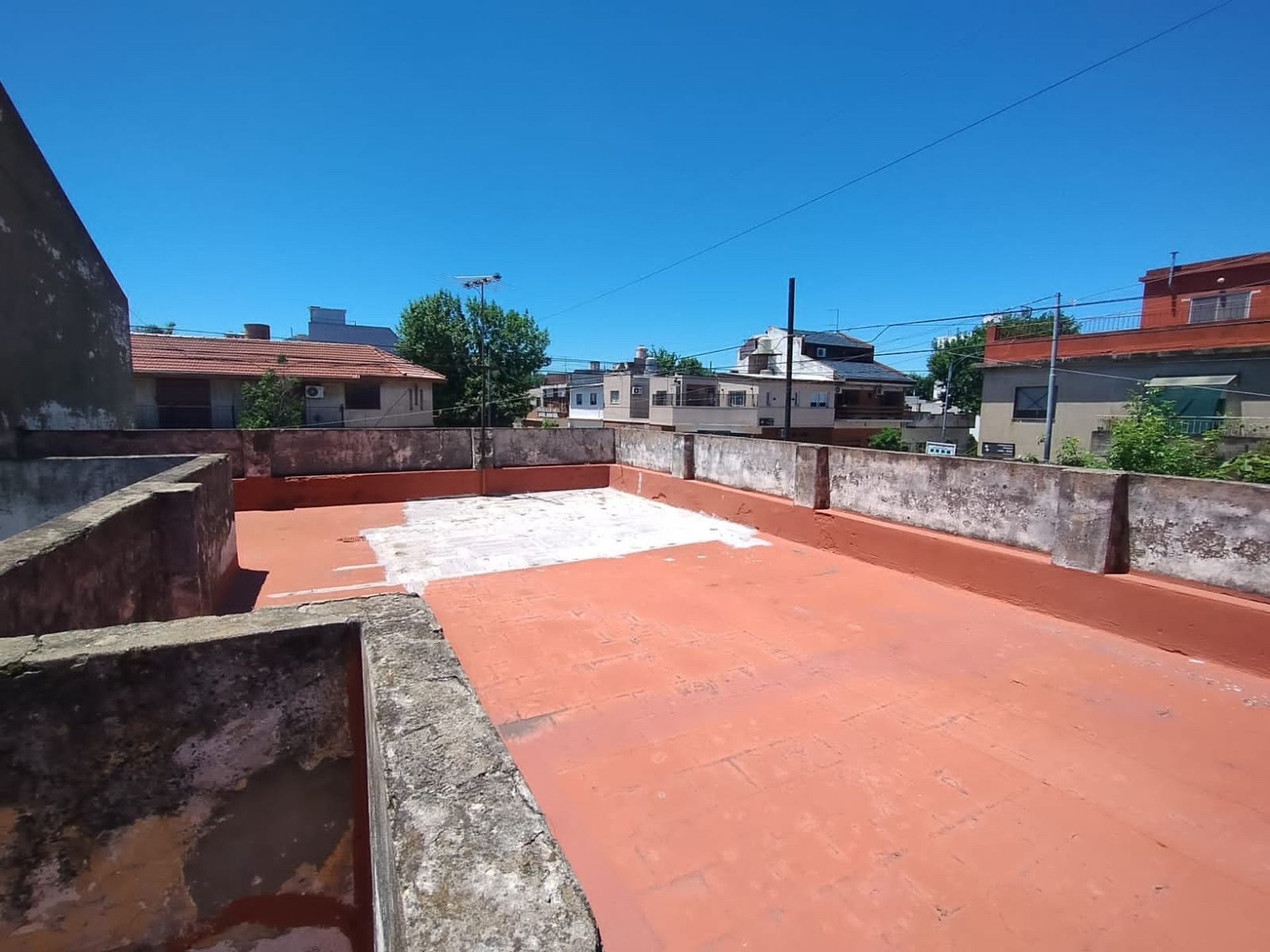 VENTA PH EN ESQUINA CON PATIO Y TERRAZA LUGANO - 16