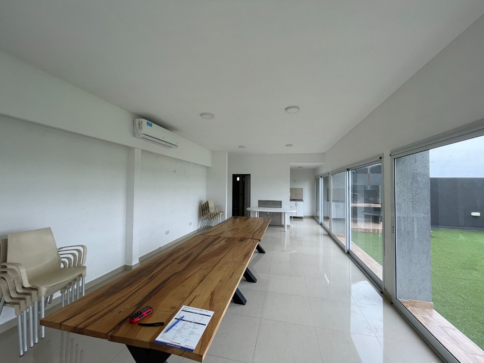 Venta Excelente 2 Ambientes con Cochera (Permuta) - 14