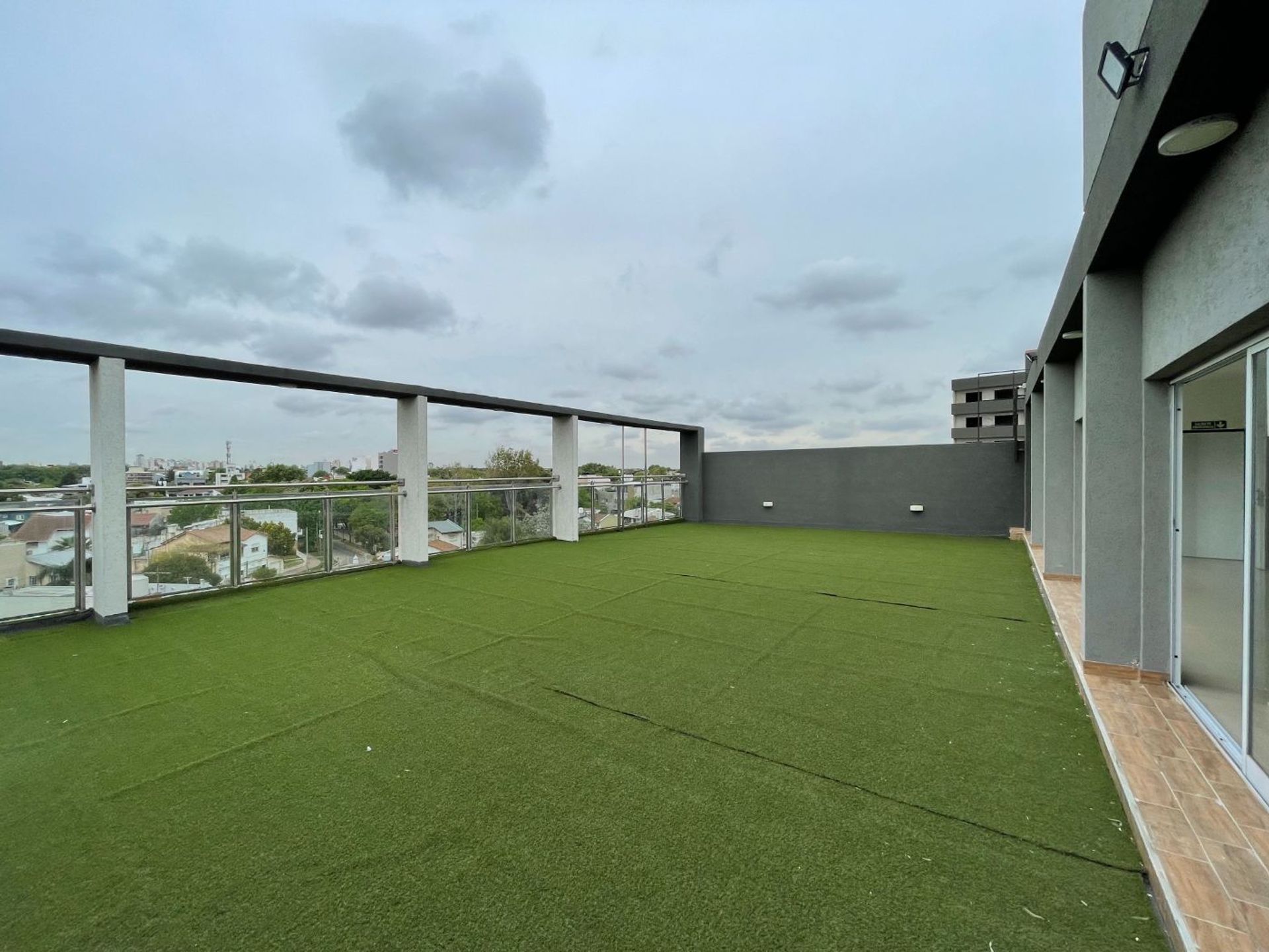Venta Excelente 2 Ambientes con Cochera (Permuta) - 15
