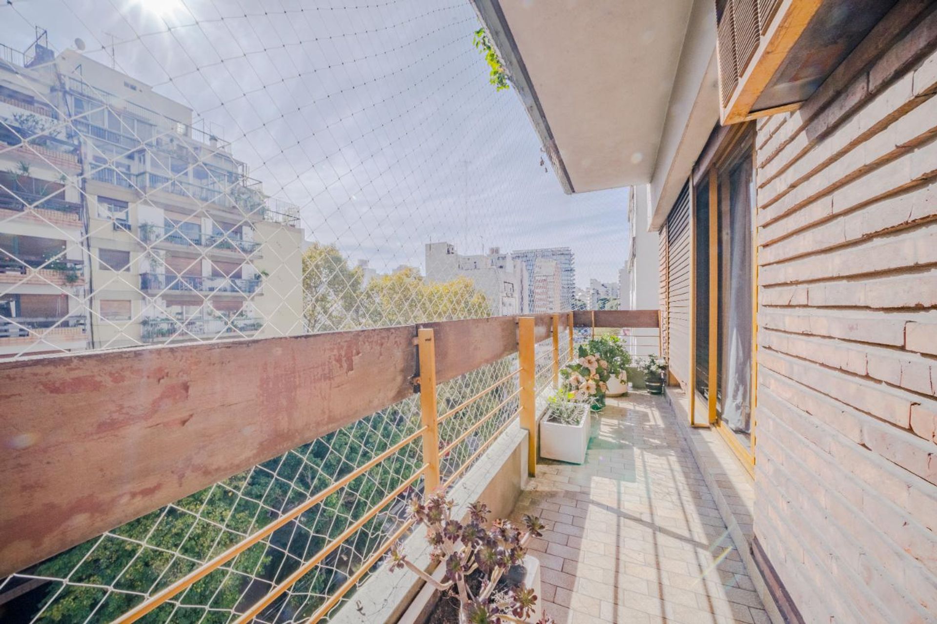 VENTA 4 AMB C/DEP FLORES-PISO COCHERA ALBERDI 2000 - 2