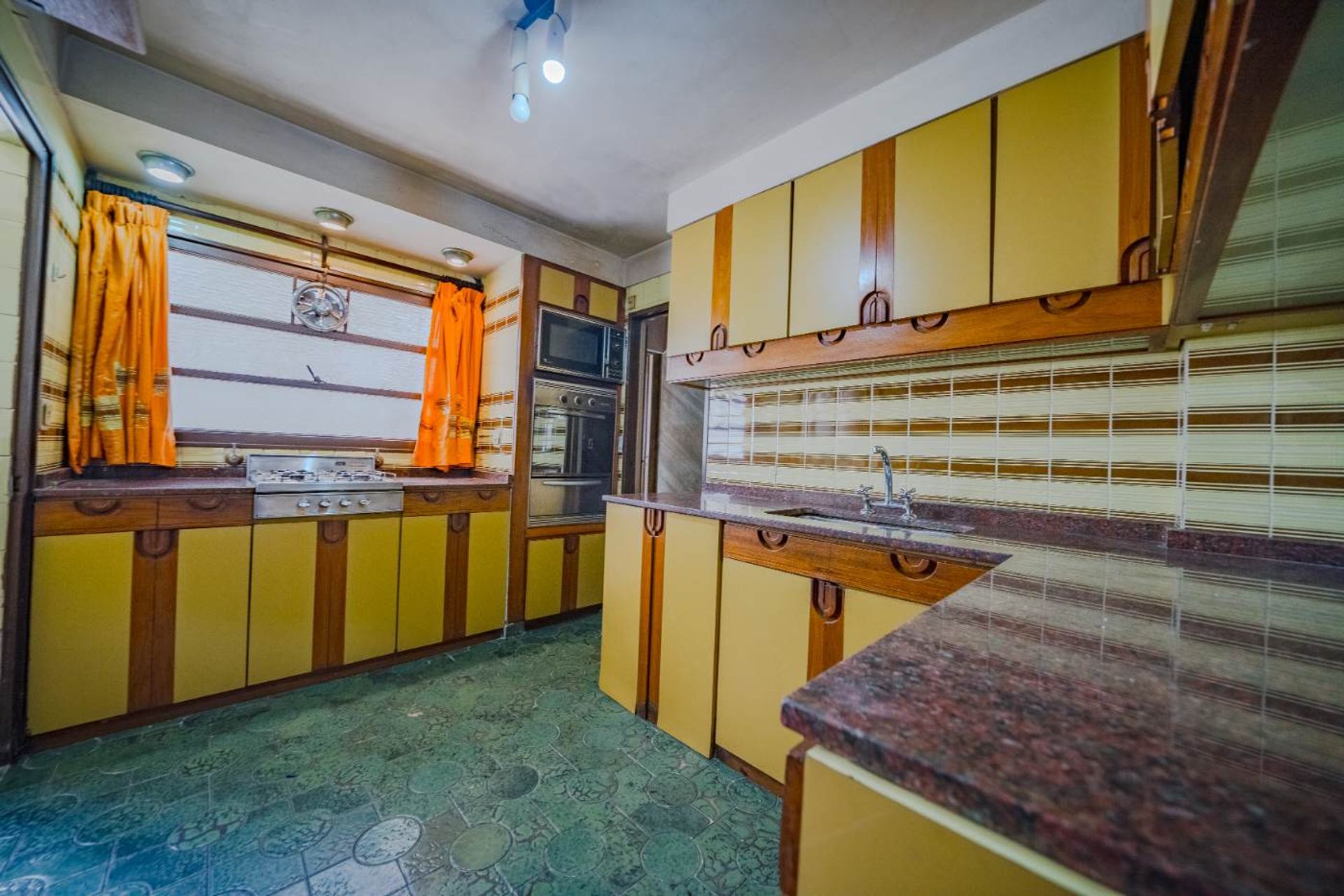 VENTA 4 AMB C/DEP FLORES-PISO COCHERA ALBERDI 2000 - 12