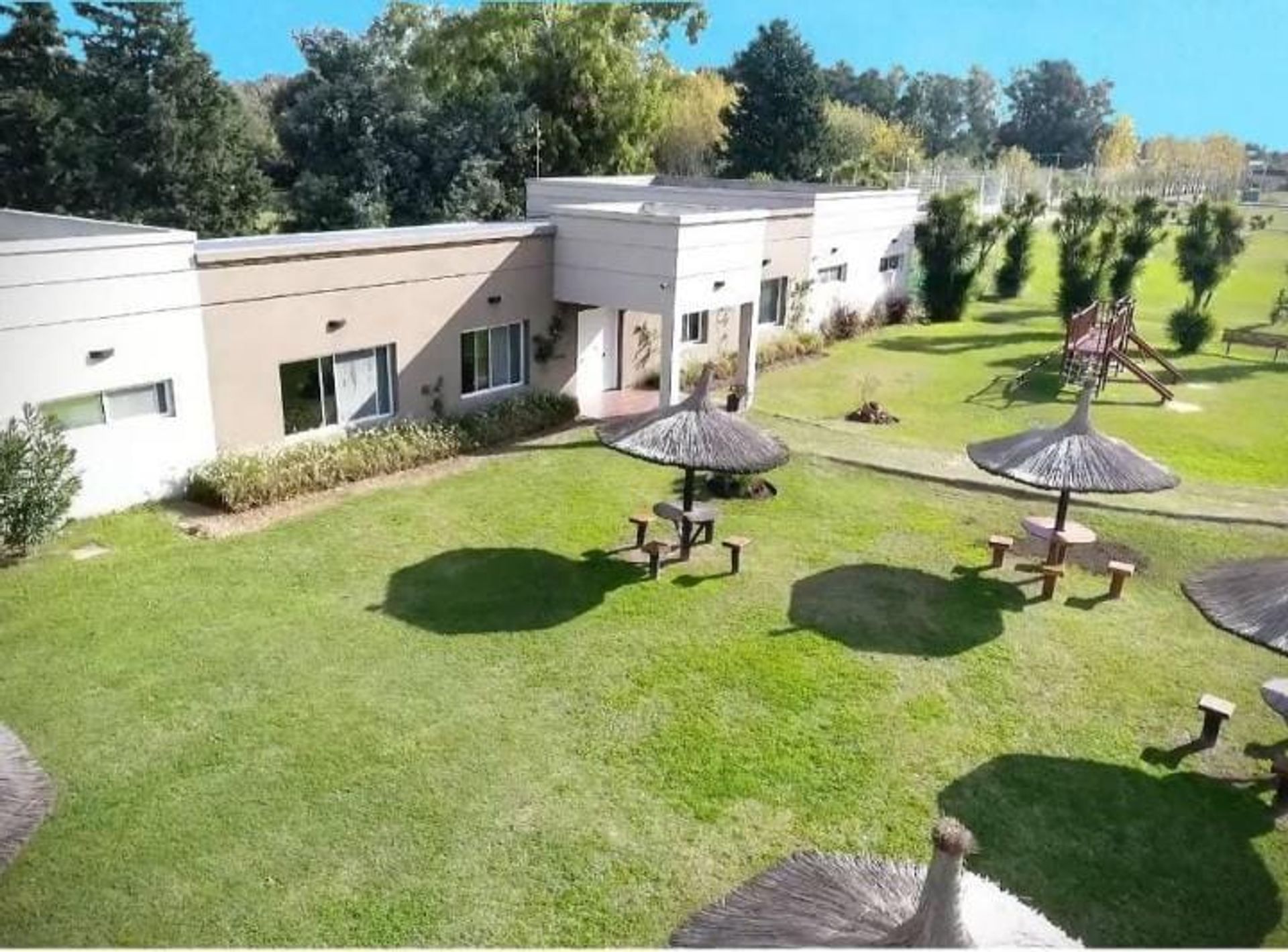 Lote en Esquina imperdible Domselaar Chico, VENTA - 10