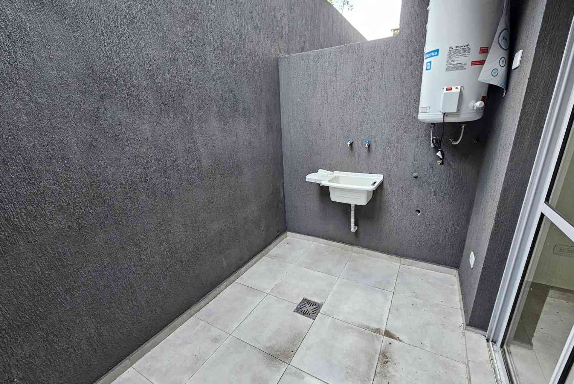 Depto 2 amb Venta Lomas del Mirador Patio Pta Baja - 15