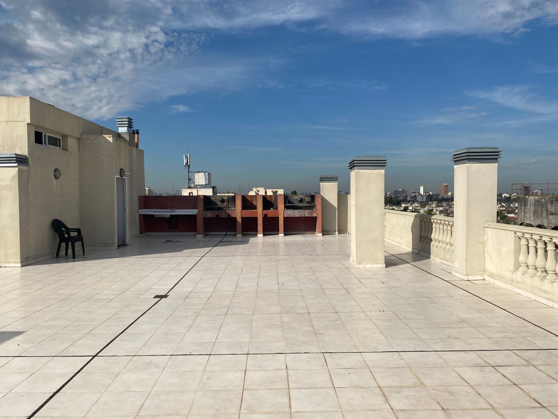 MONOAMBIENTE EN VENTA EN MONTE CASTRO PATIO APTO C - 5