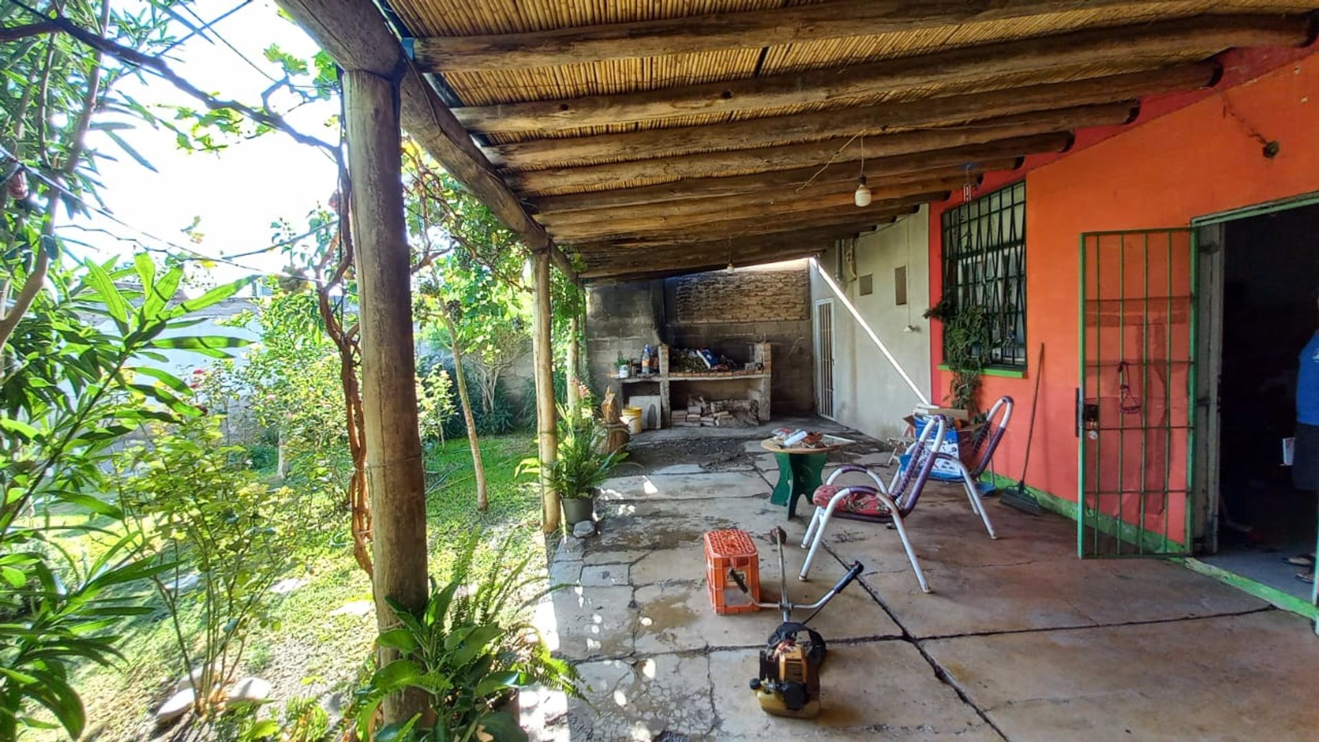 CASA CON DEPARTAMENTO BARRIO GUEMES. RAWSON - 13