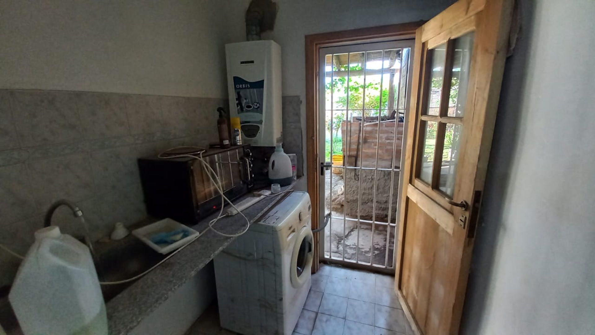 CASA CON DEPARTAMENTO BARRIO GUEMES. RAWSON - 9