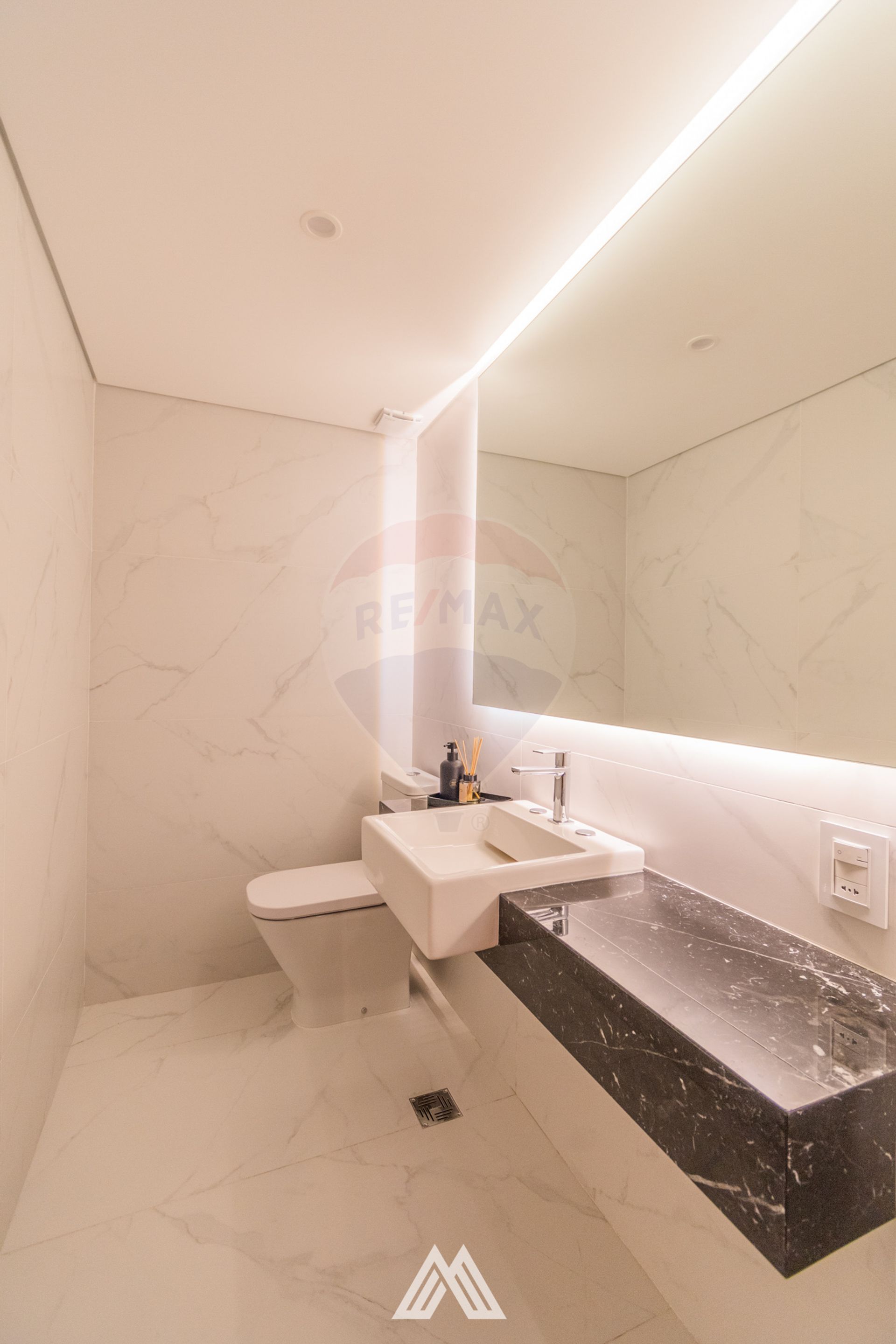 VENTA APARTAMENTO 3 DORM GARAGE VILLA BIARRITZ - 8