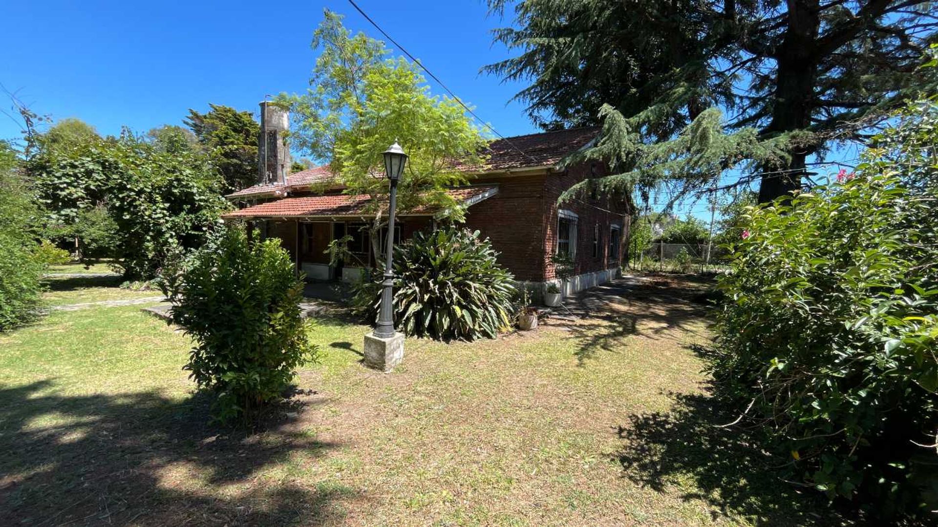 CASA 5 AMBIENTES EN VENTA LONGCHAMPS 3000mt2 - 11
