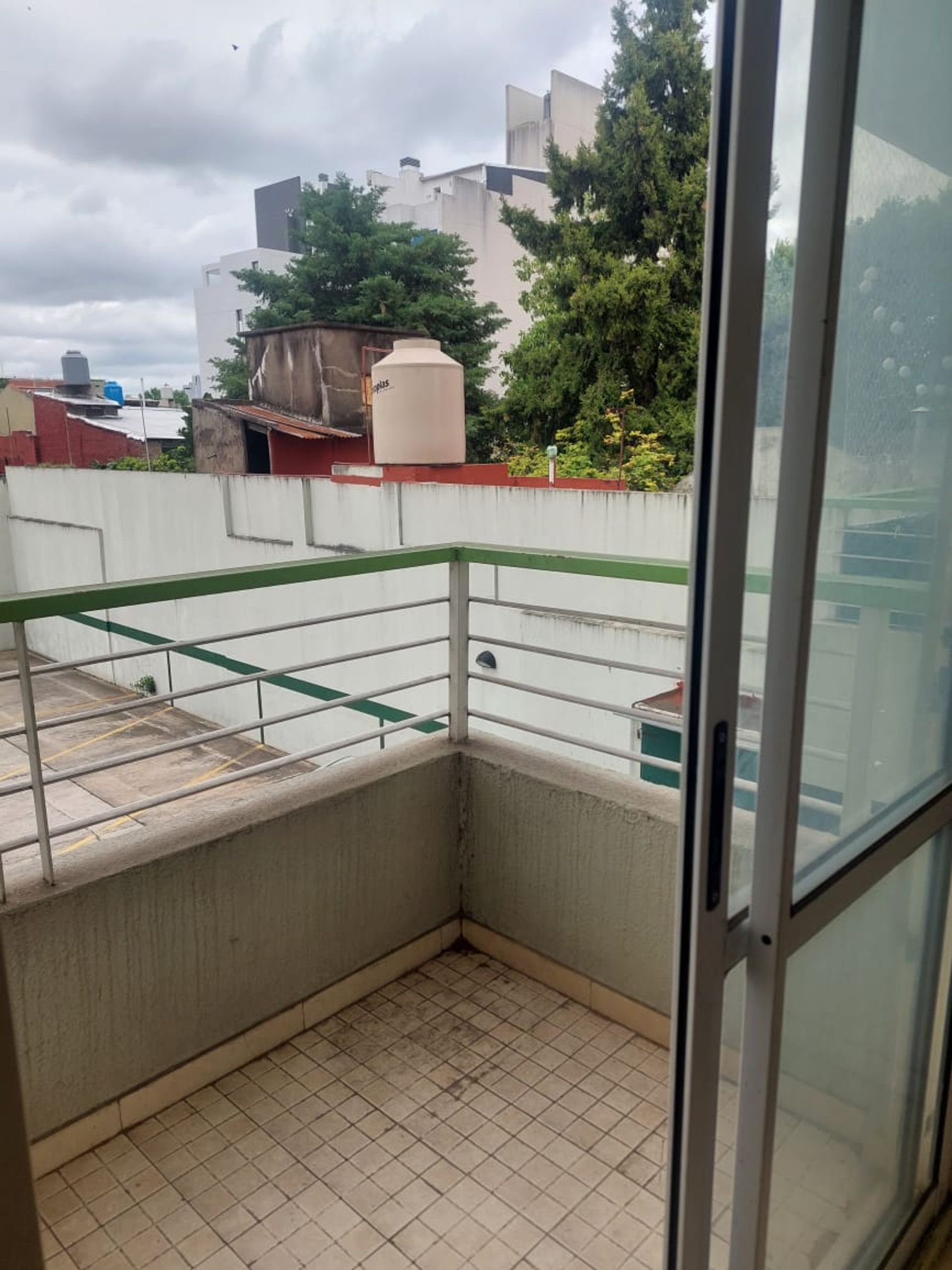 Alquiler departamento monoambiente Saenz Peña - 8