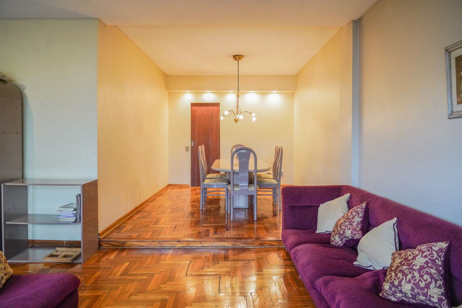 DEPARTAMENTO 4 AMBIENTES VENTA FLORES COCHERA - 1
