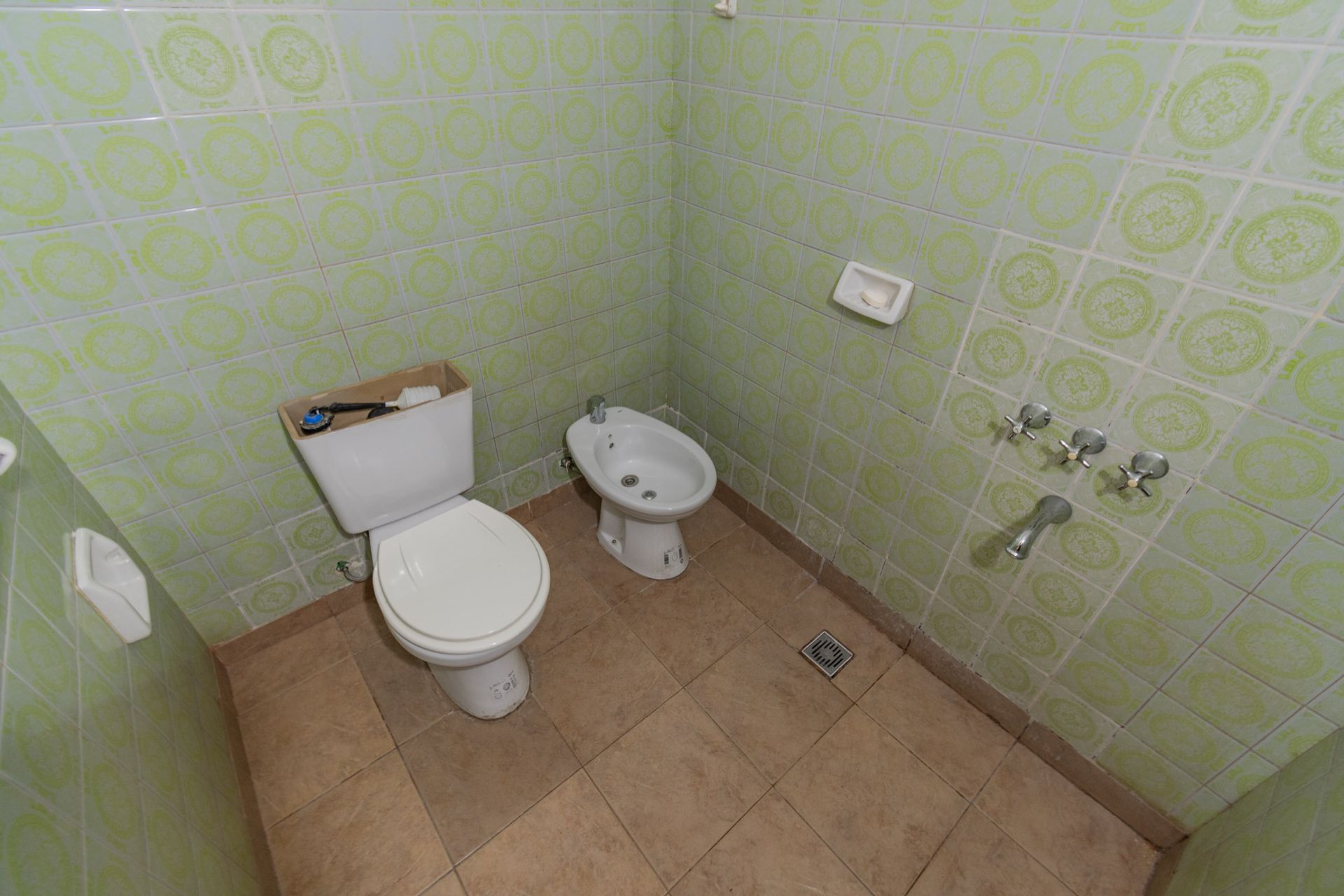 CASA CON JARDIN LOTE PROPIO EN VENTA SAN JUSTO - 17