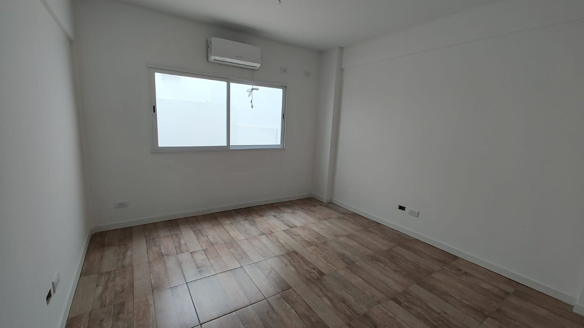 DEPARTAMENTO 3 AMBIENTES COCHERA - 2