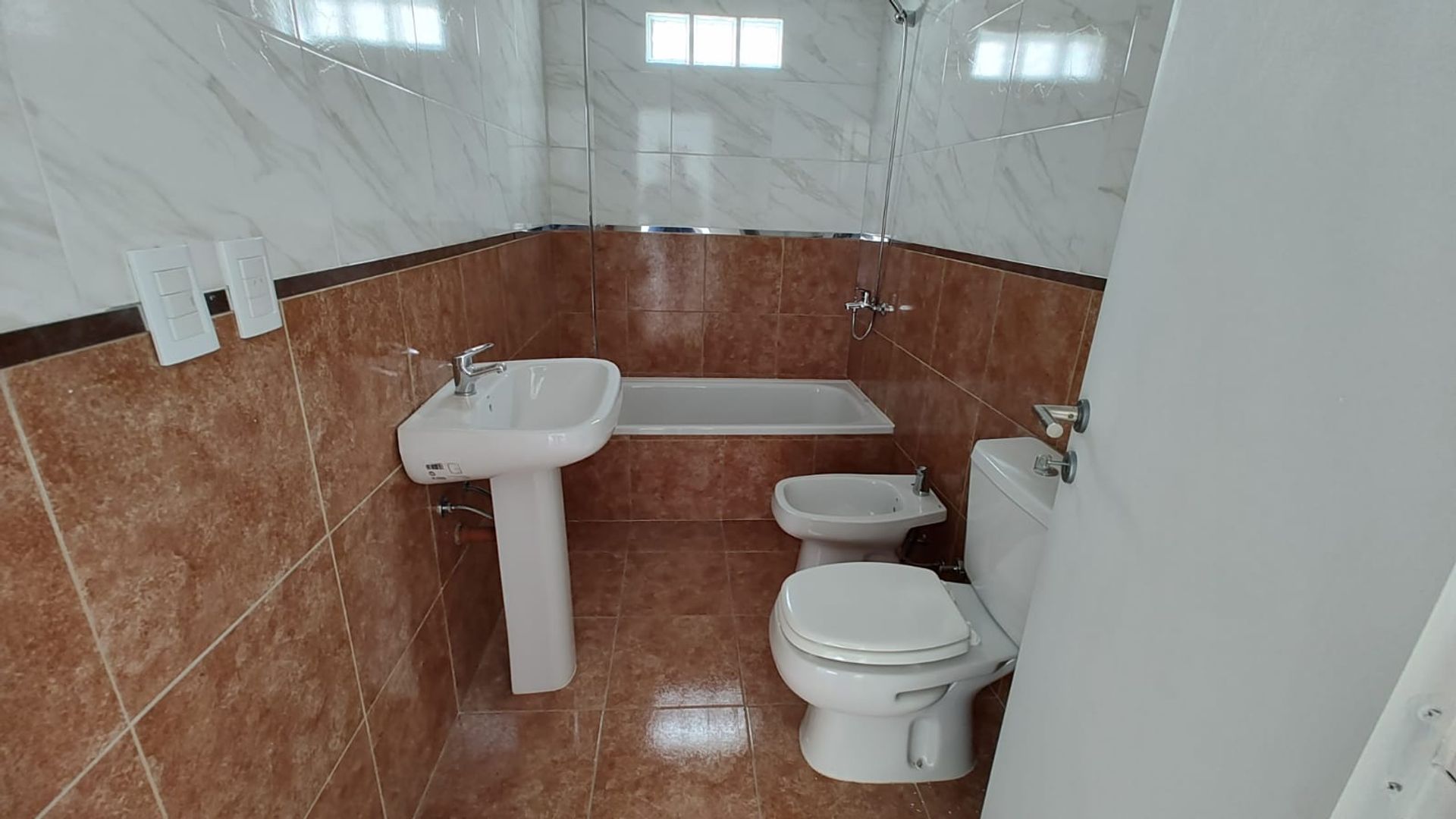 DEPARTAMENTO 3 AMBIENTES COCHERA - 5