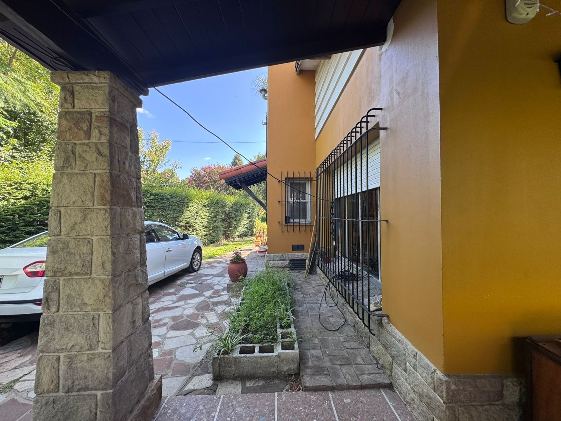 Venta de Casaquinta con Piscina en Villa Luzuriaga - 13