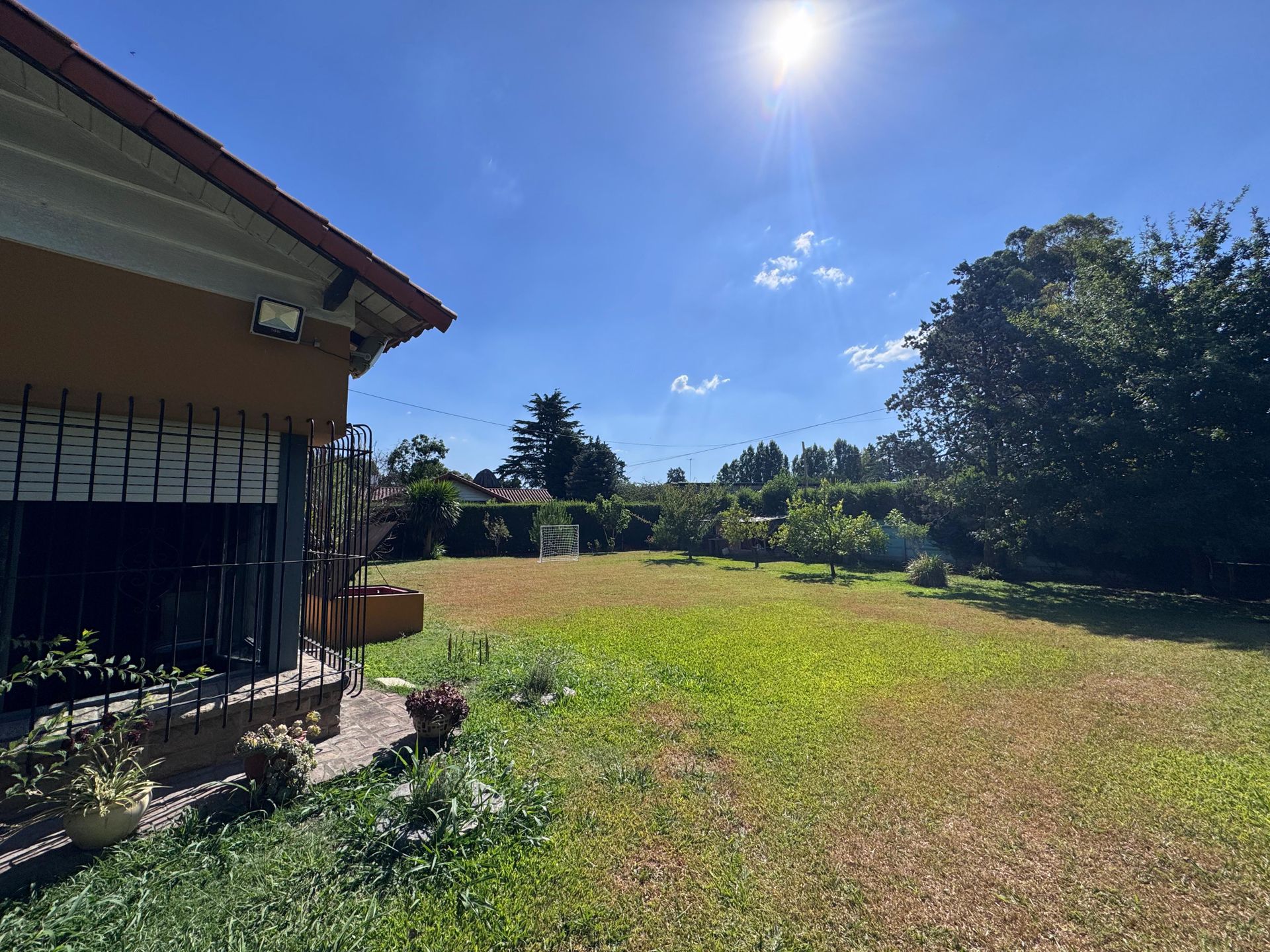 Venta de Casaquinta con Piscina en Villa Luzuriaga - 7