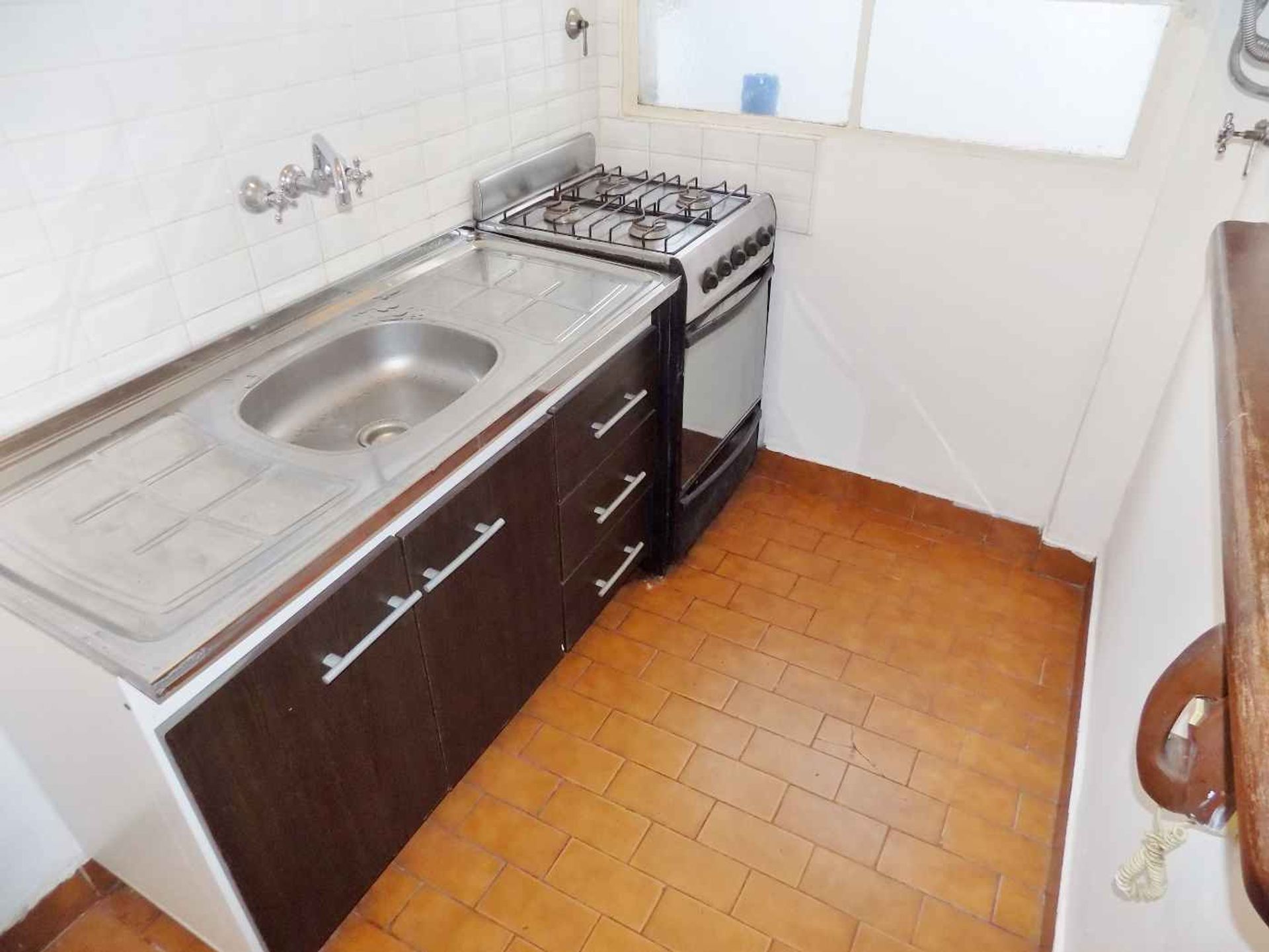 2 AMB TERCER PISO POR ESCALERA SE VENDE ALQUILADO - 18