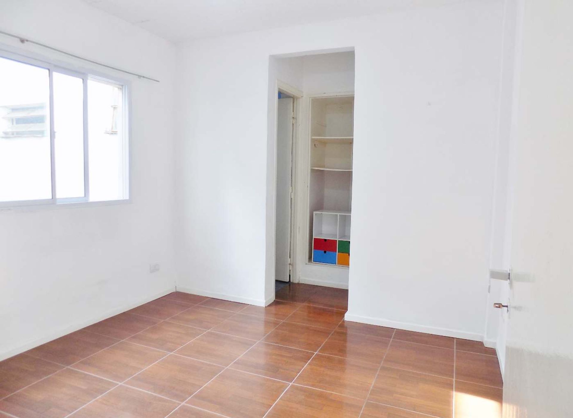2 AMB TERCER PISO POR ESCALERA SE VENDE ALQUILADO - 7