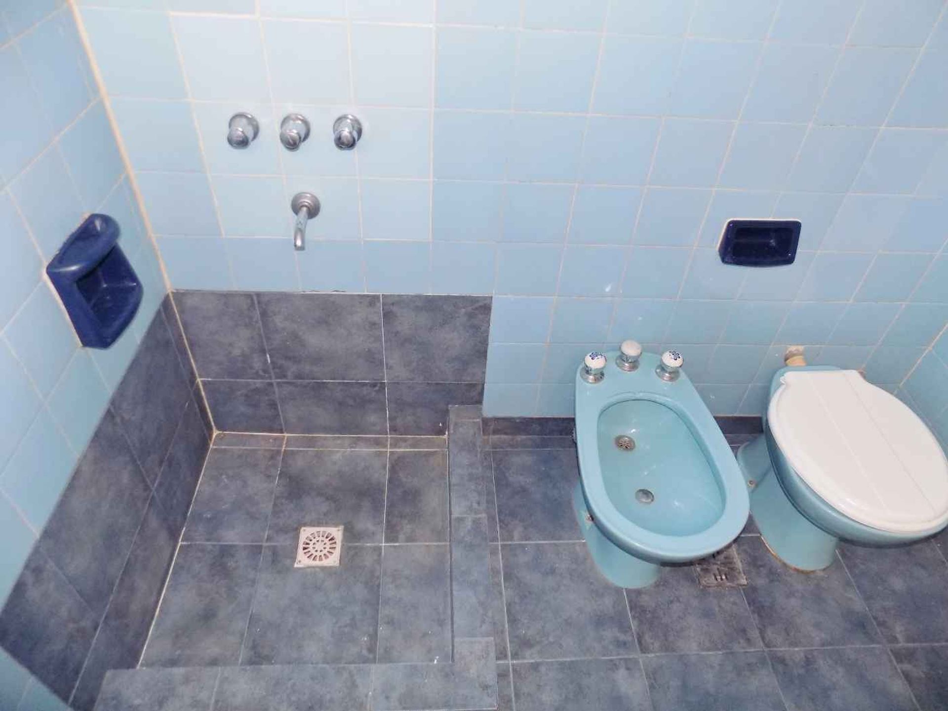 2 AMB TERCER PISO POR ESCALERA SE VENDE ALQUILADO - 12