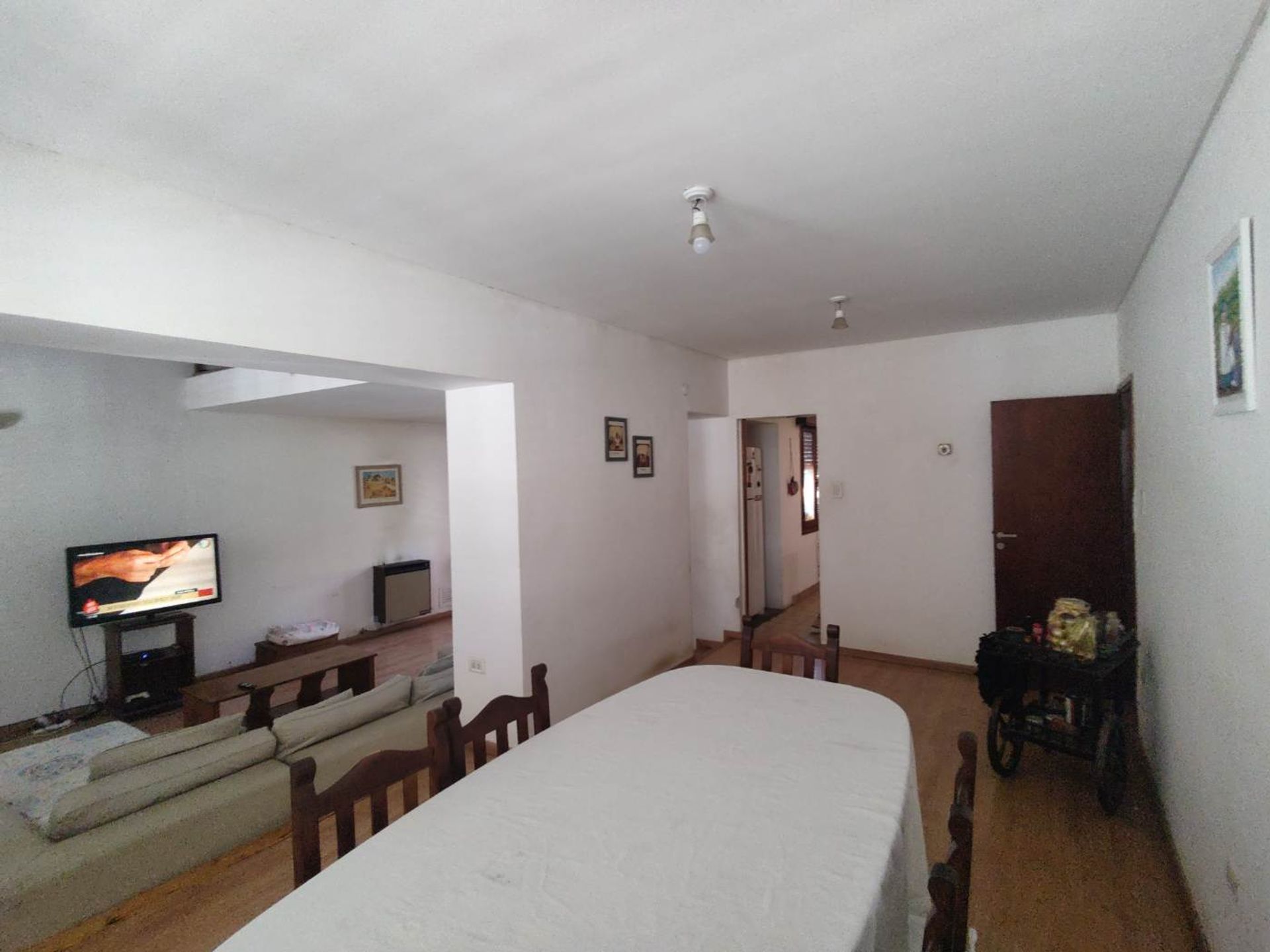 VENTA CASA 4 DORMS. C/COCHERA MANZANAR CIPOLLETTI - 6