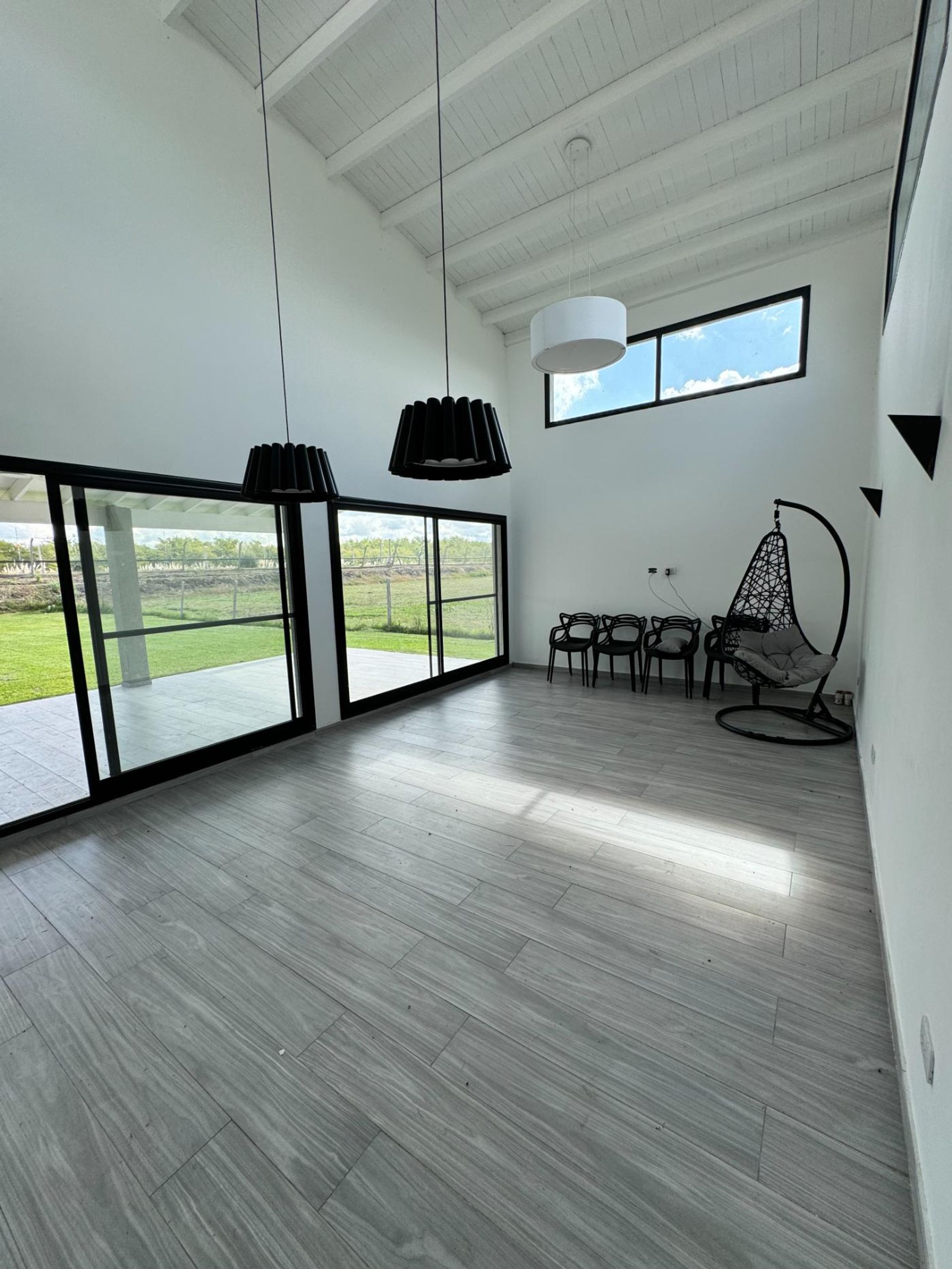 Venta Casa 4 Ambientes, San Sebastian - 2