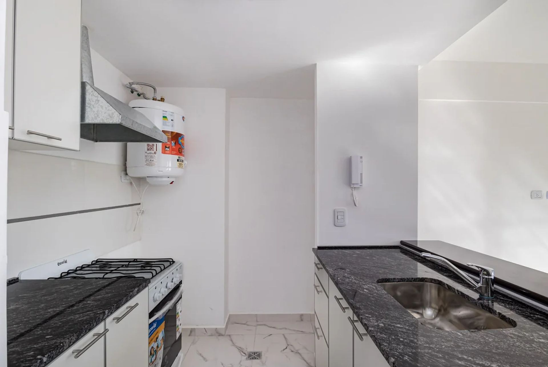 VENTA DEPTO MONOAMBIENTE SANTOS LUGARES CON RENTA