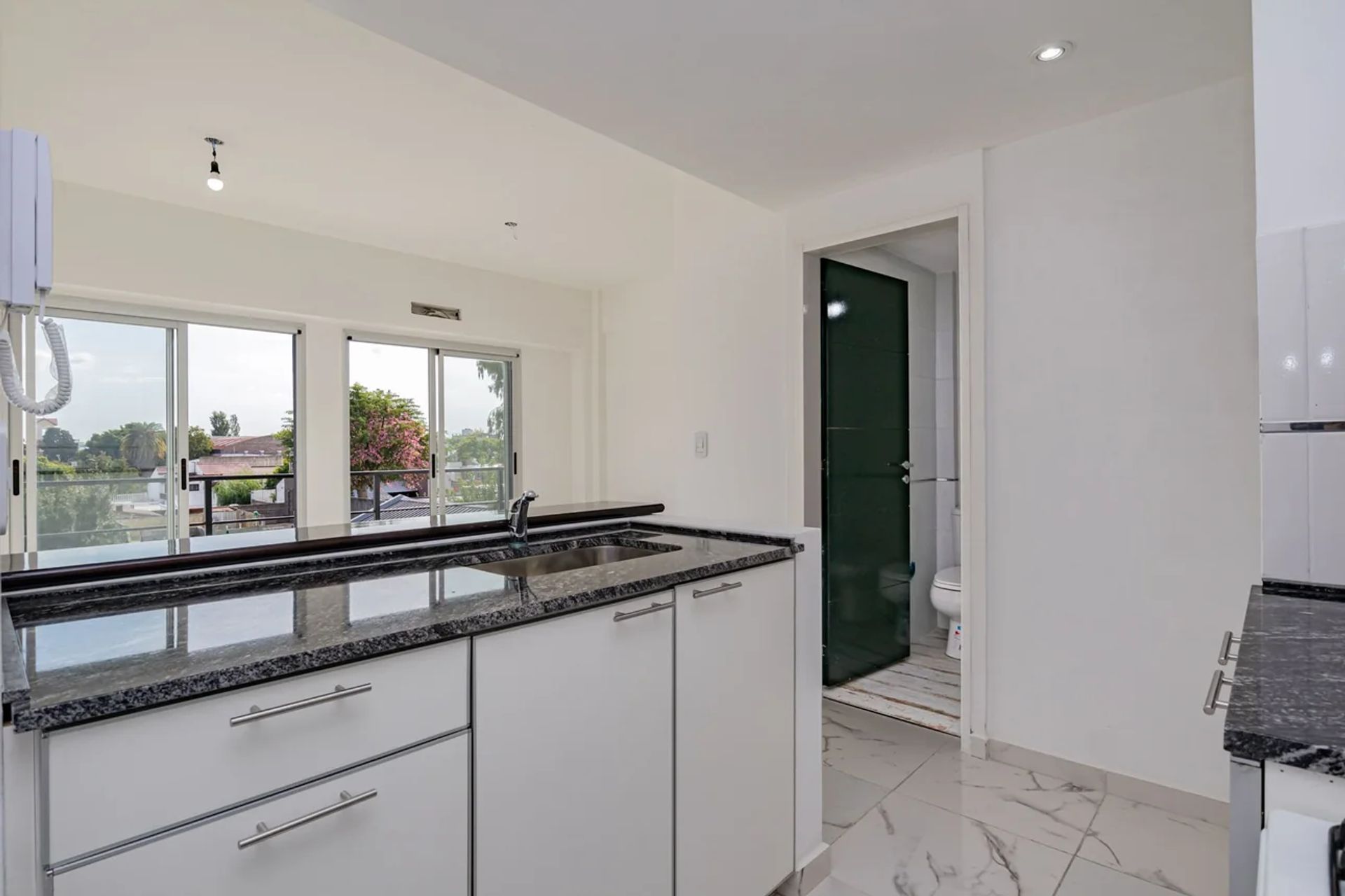 VENTA DEPTO MONOAMBIENTE SANTOS LUGARES CON RENTA — foto 4