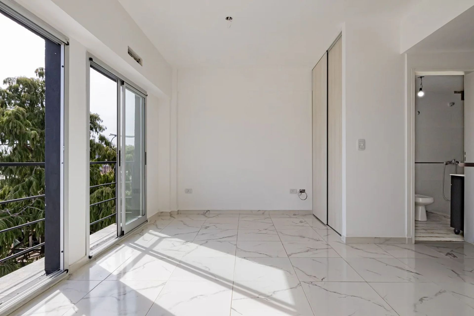 VENTA DEPTO MONOAMBIENTE SANTOS LUGARES CON RENTA — foto 11