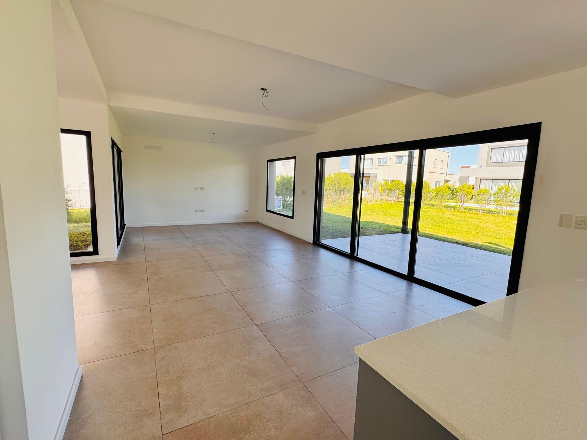 VENTA CASA 5AMB MODERNA PUERTOS ESTRENAR FINANCIA - 12