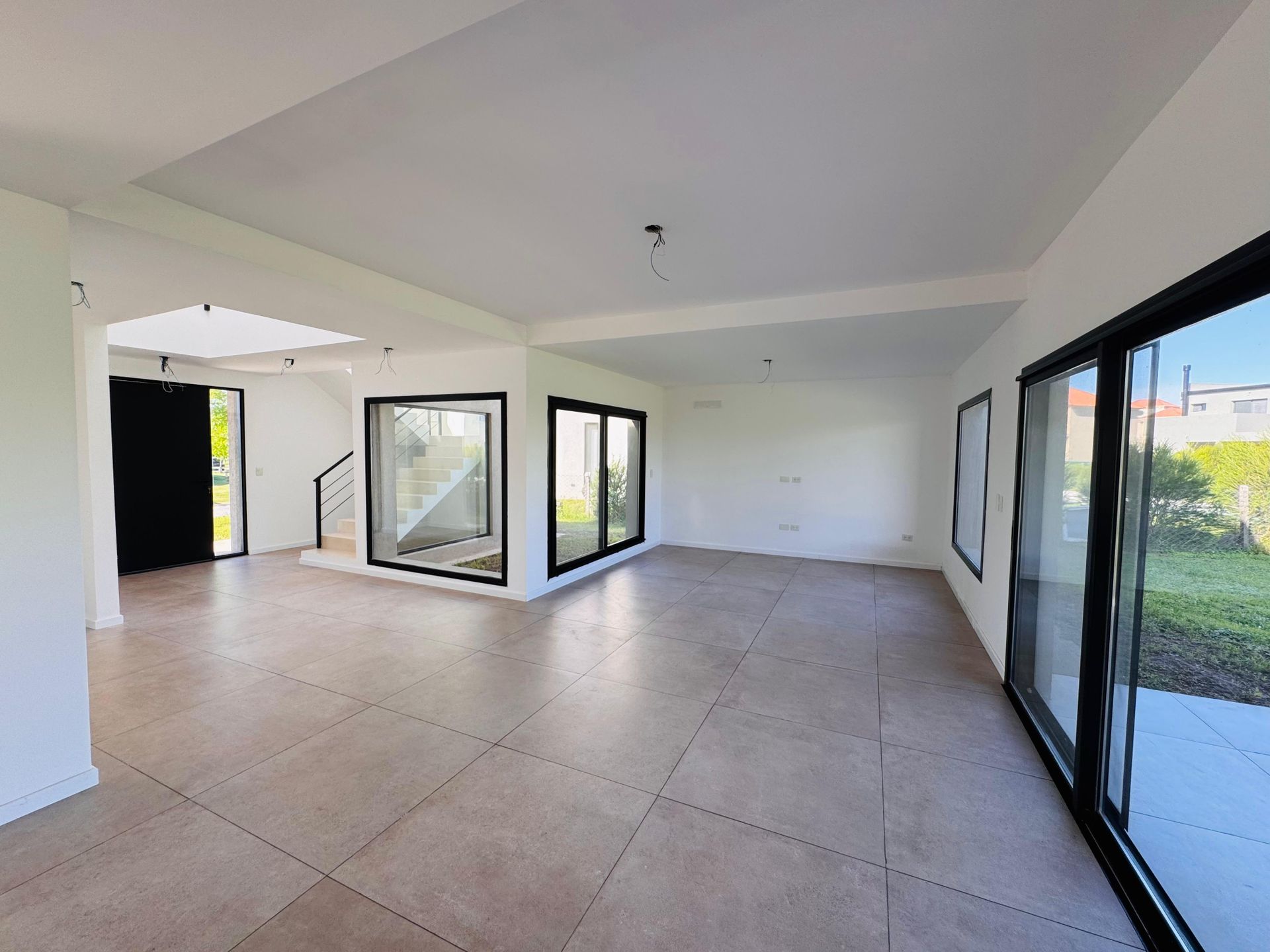 VENTA CASA 5AMB MODERNA PUERTOS ESTRENAR FINANCIA - 10