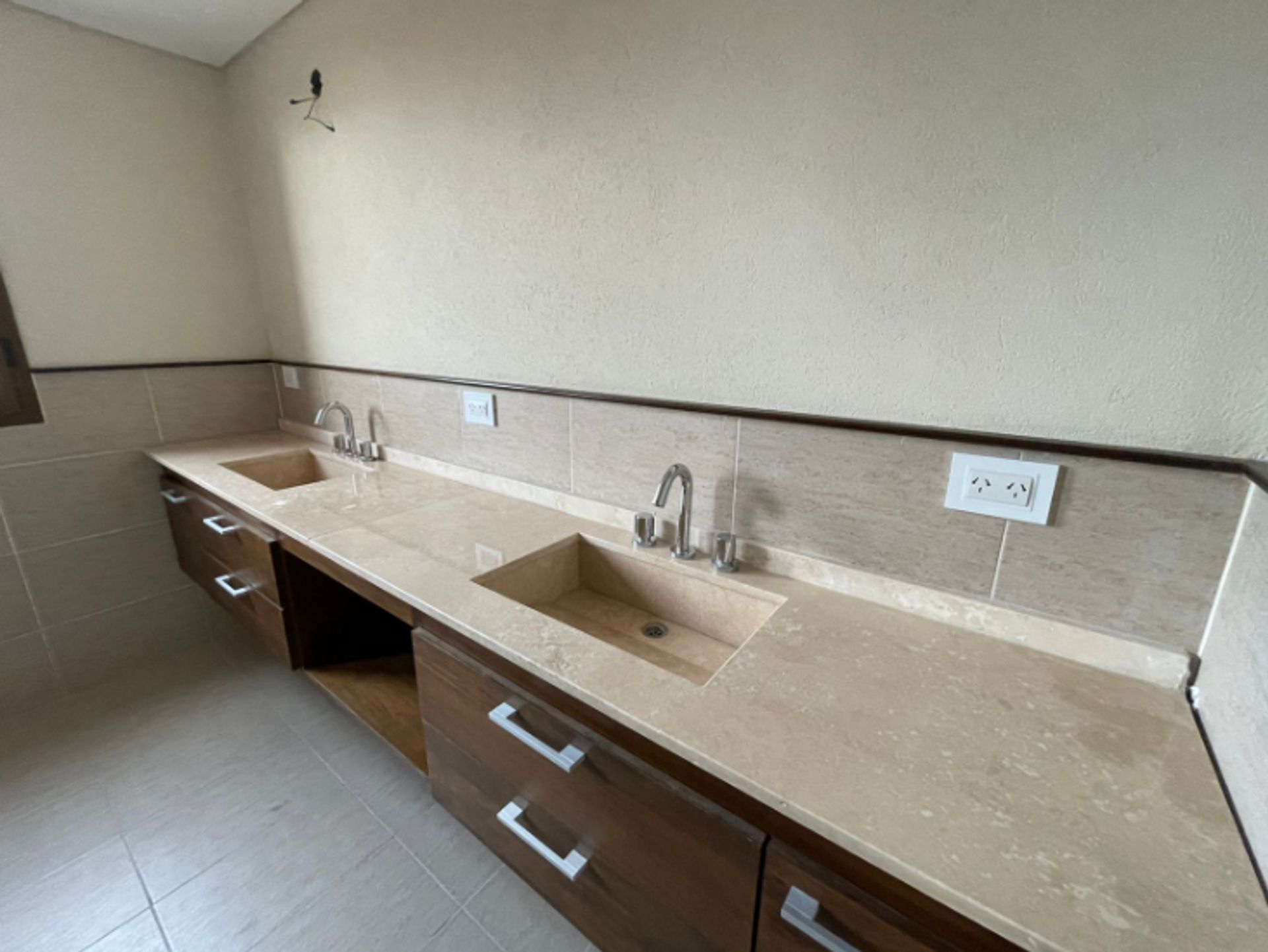 VENTA CASA 7 AMBIENTES BARRIO TERRAVISTA - 17