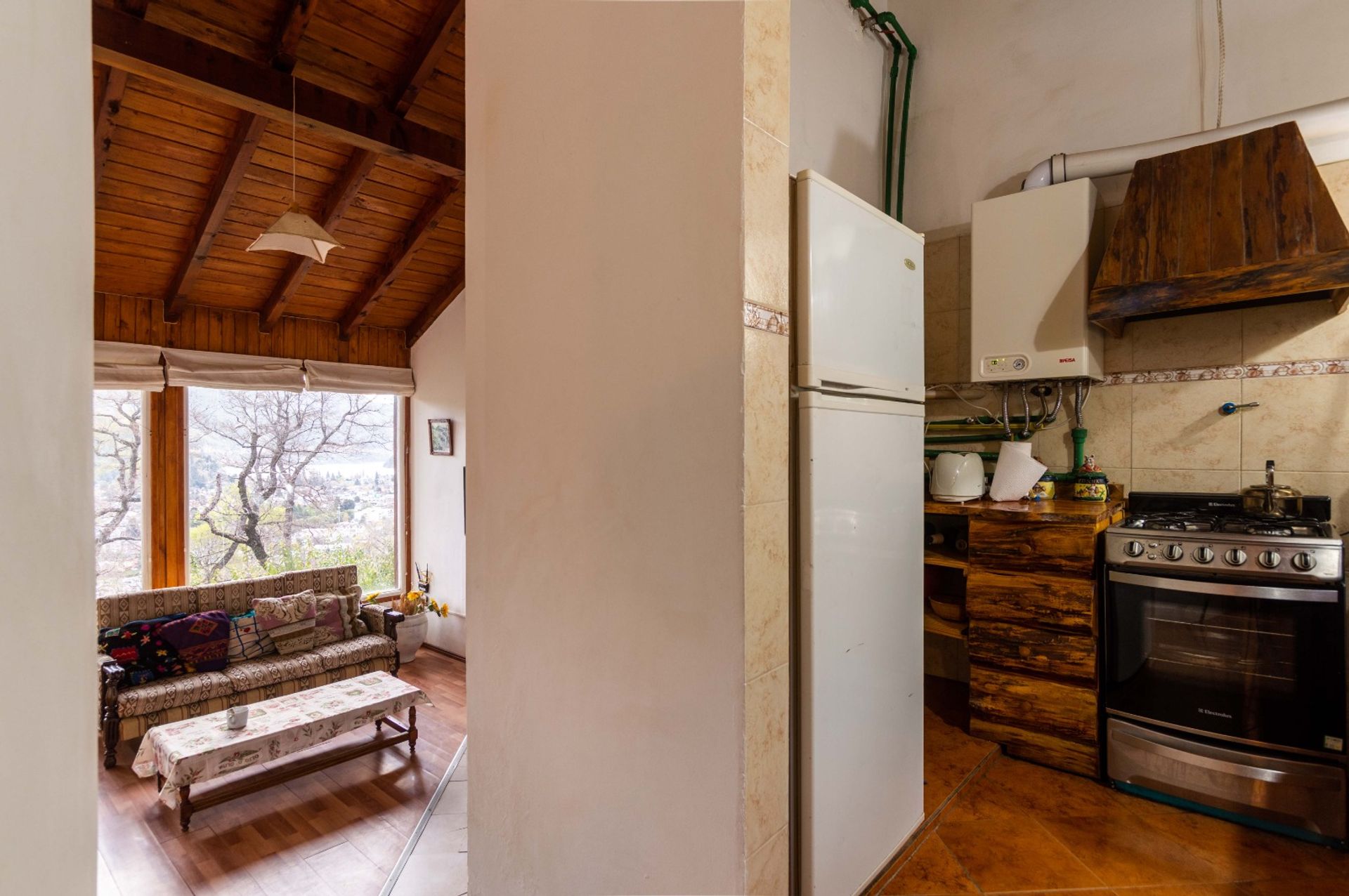Re/Max vende 2 casas con vistas al Lago Lacar. — foto 5
